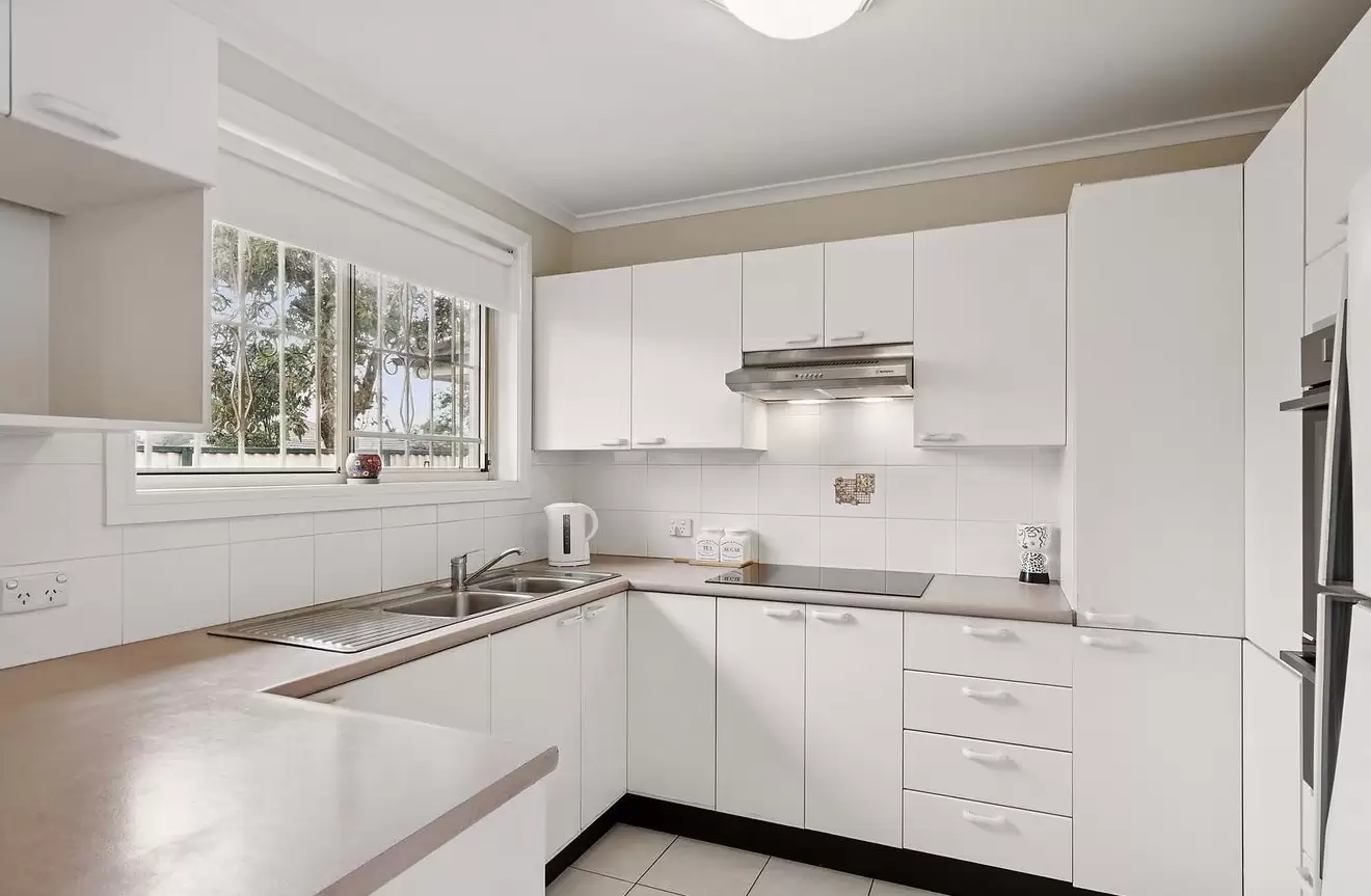 6/52 Olive Street, Condell Park Leased by Richard Matthews Real Estate - image 3
