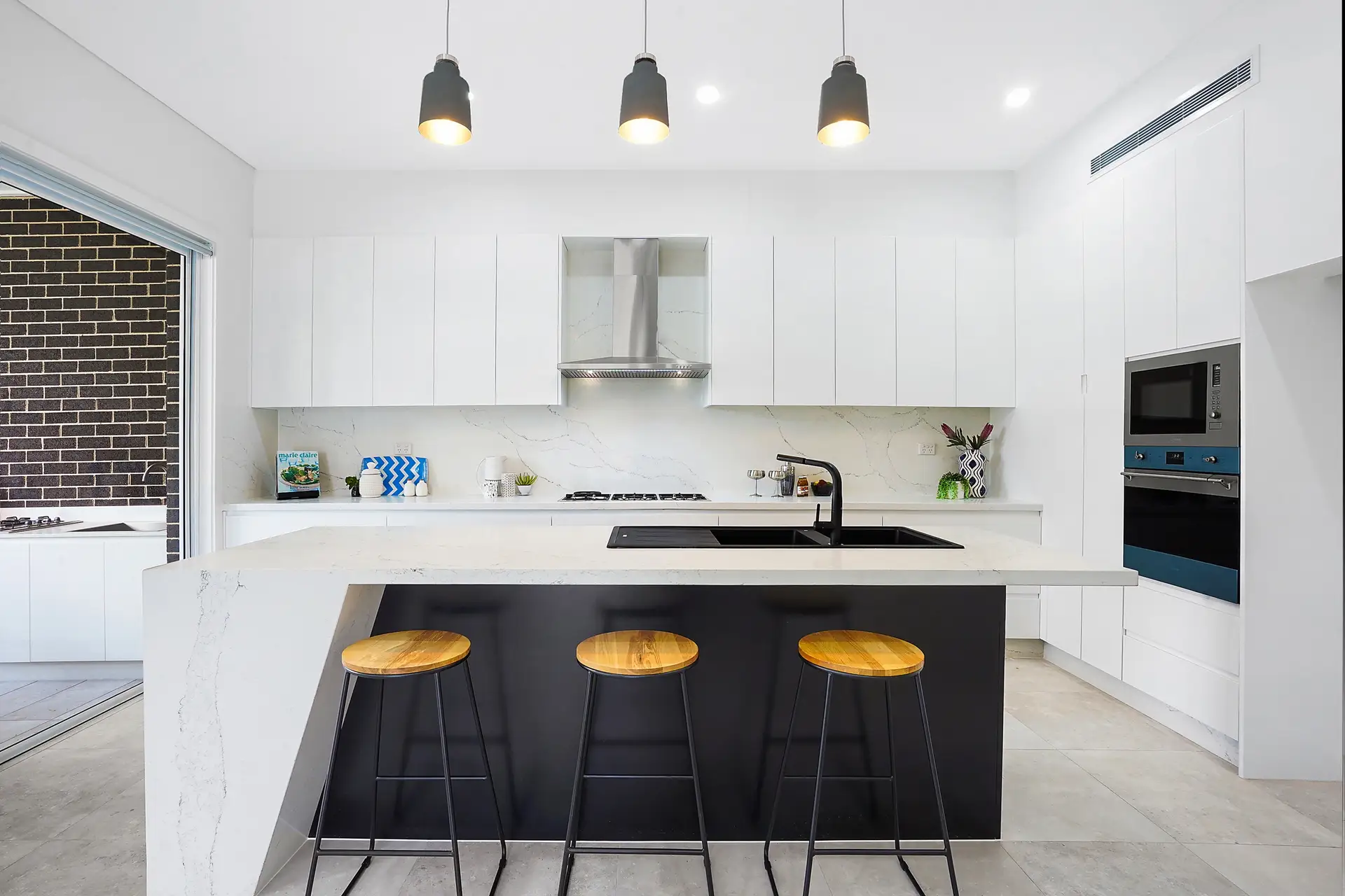 1 Bligh Close, Georges Hall Sold by Richard Matthews Real Estate - image 2