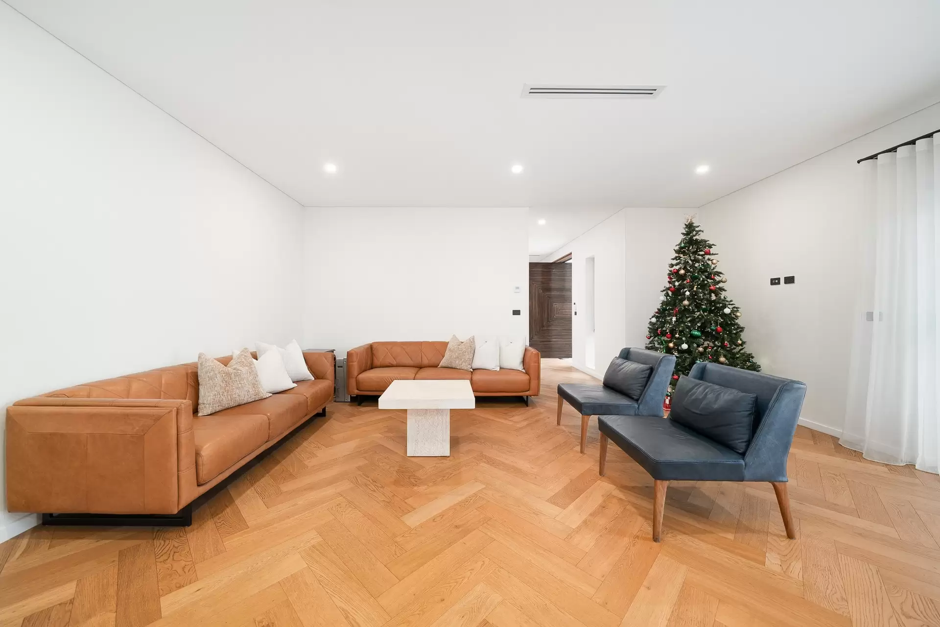 2A Foley Street, Georges Hall Sold by Richard Matthews Real Estate - image 3