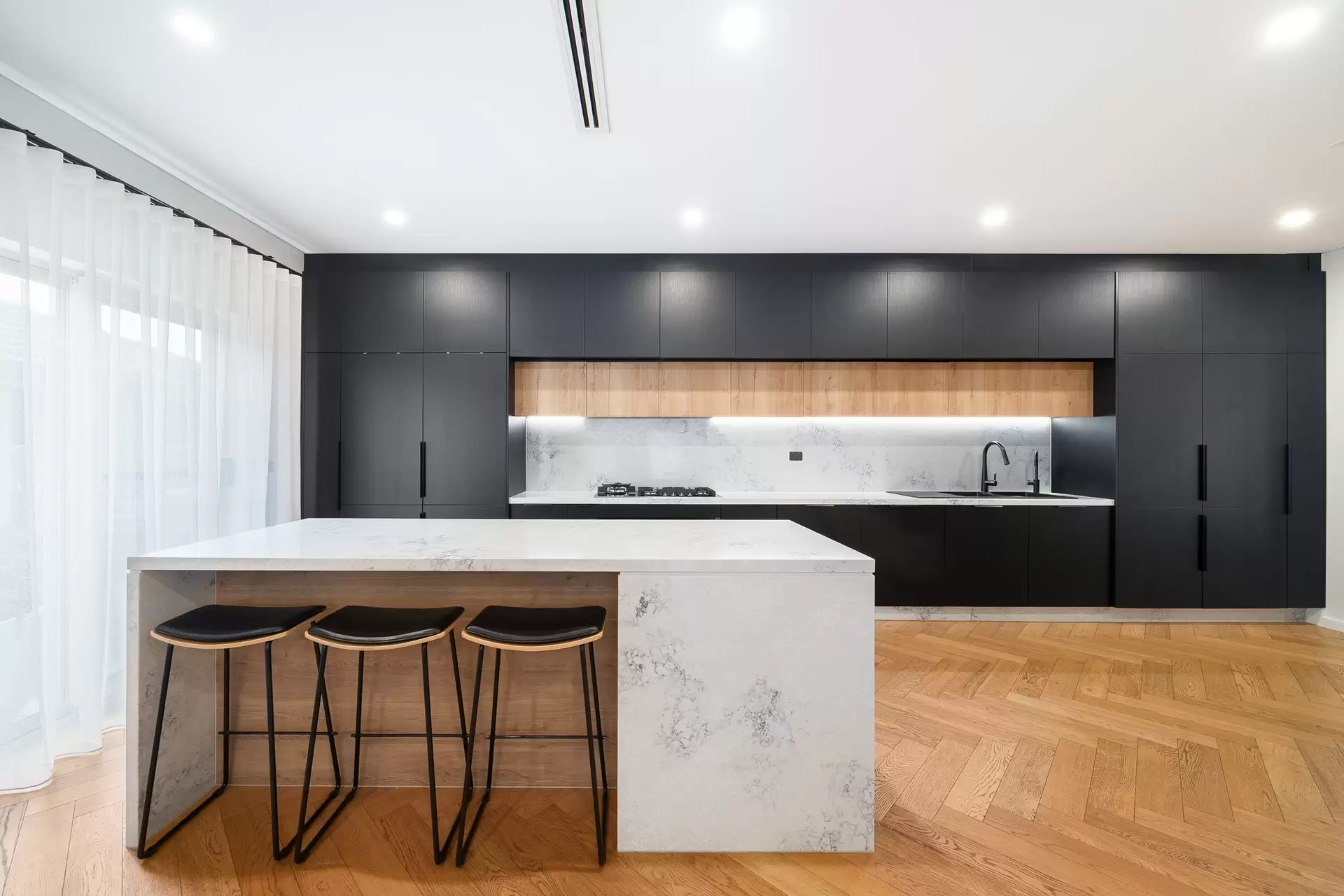 2A Foley Street, Georges Hall Sold by Richard Matthews Real Estate - image 4