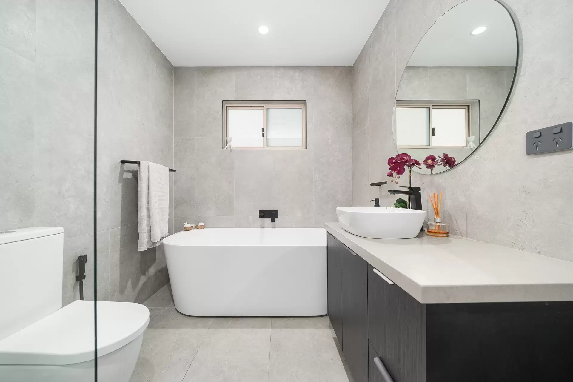 2A Foley Street, Georges Hall Sold by Richard Matthews Real Estate - image 8