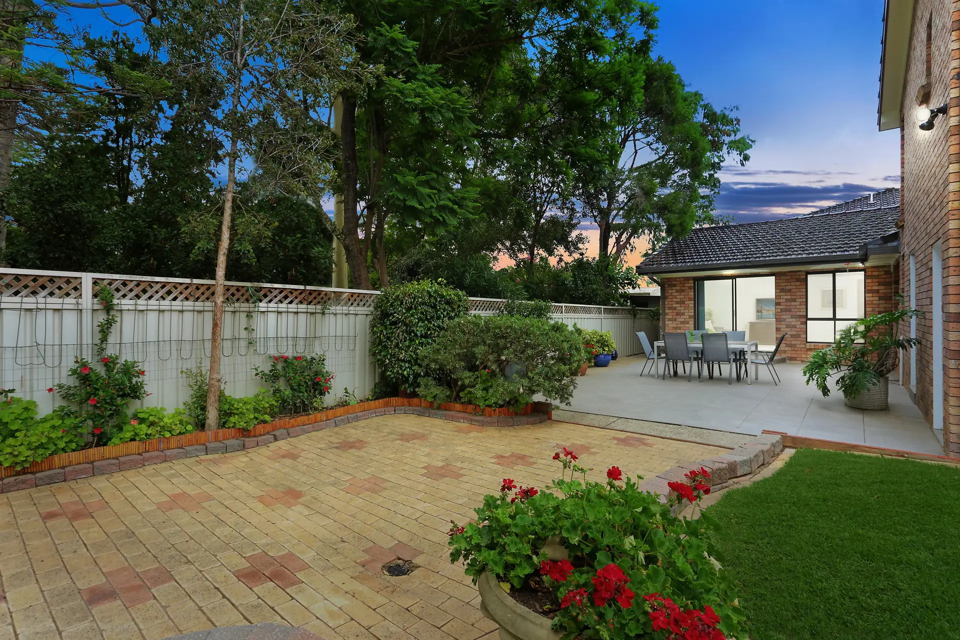 13 Keswick Street, Georges Hall Sold by Richard Matthews Real Estate - image 9