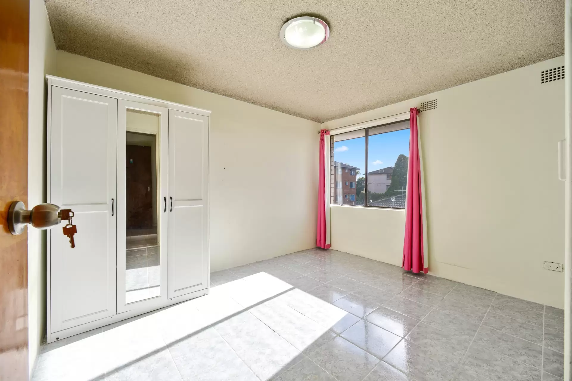 7/6-8 Clifford Avenue, Canley Vale Leased by Richard Matthews Real Estate - image 2