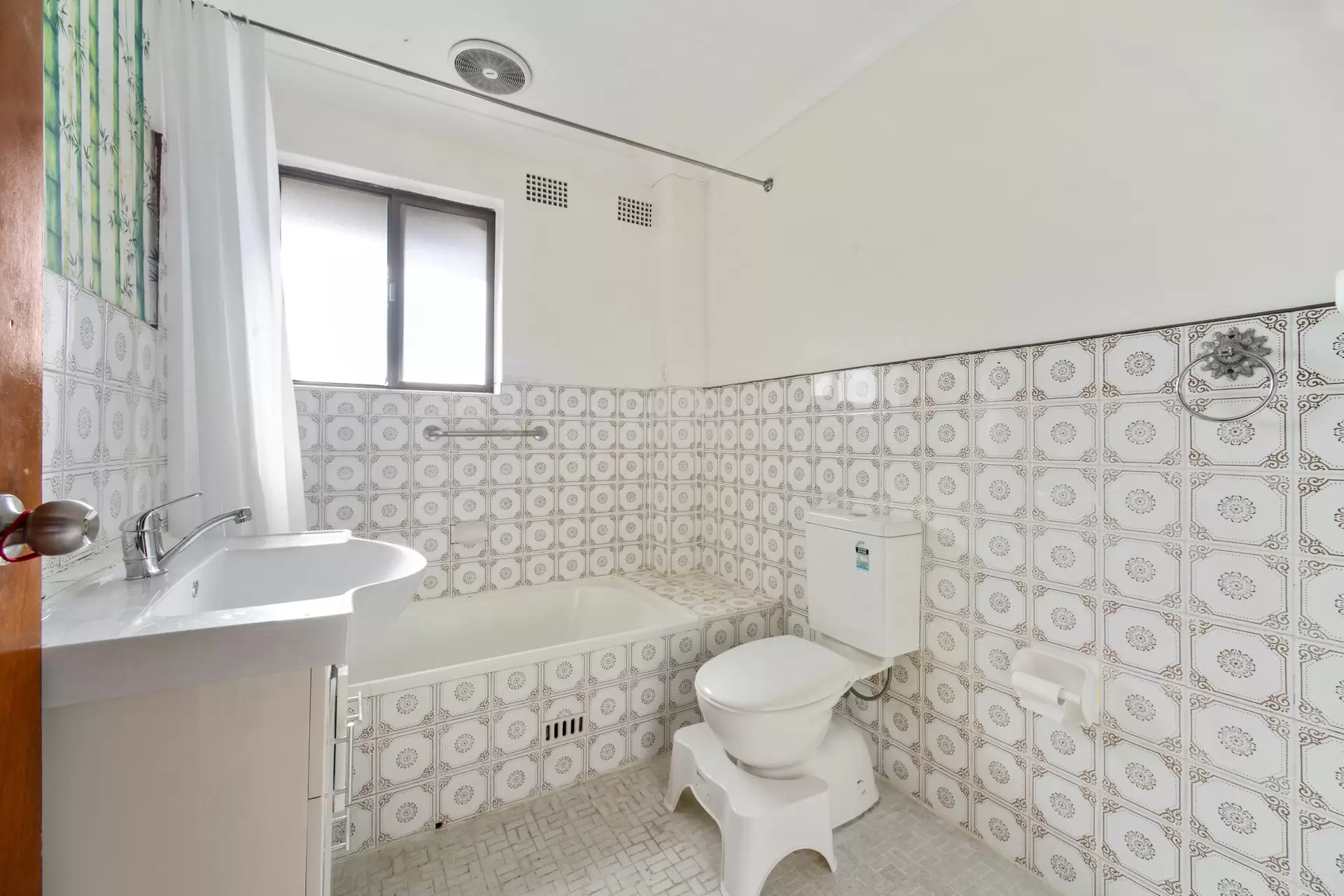 7/6-8 Clifford Avenue, Canley Vale Leased by Richard Matthews Real Estate - image 6