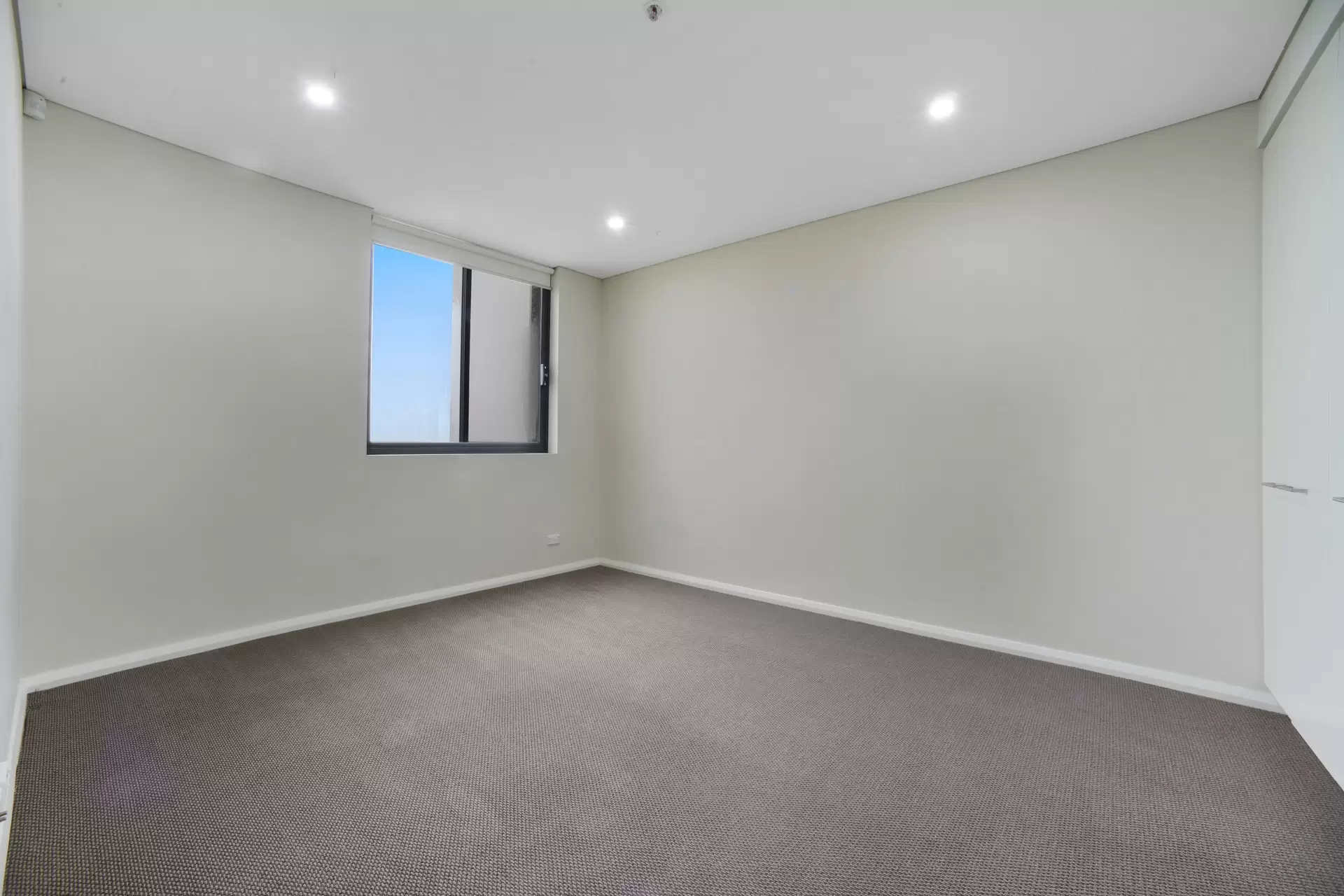 Level 20/161/109-113 George Street, Parramatta Leased by Richard Matthews Real Estate - image 4