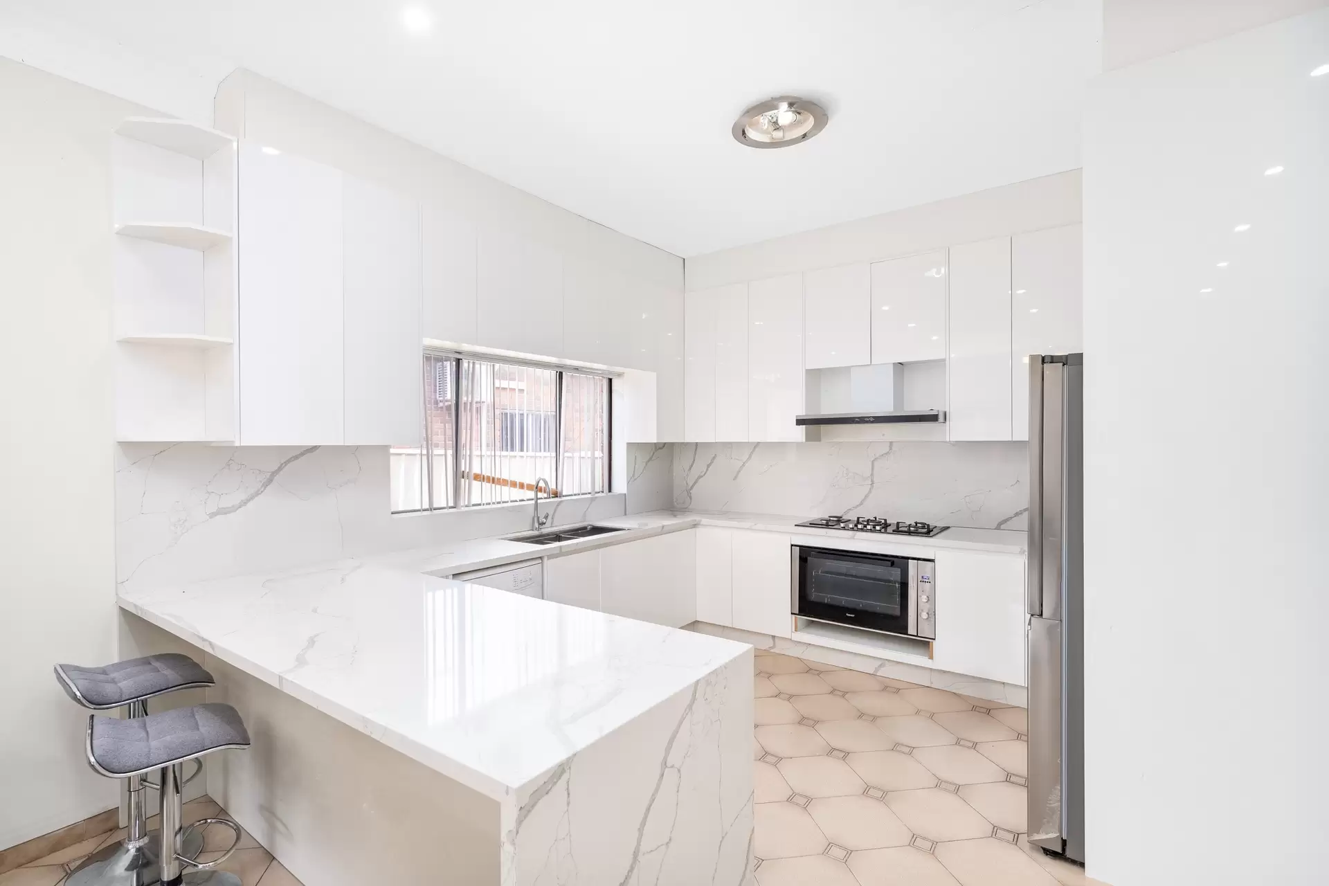 87 Oxford Avenue, Bankstown Sold by Richard Matthews Real Estate - image 4
