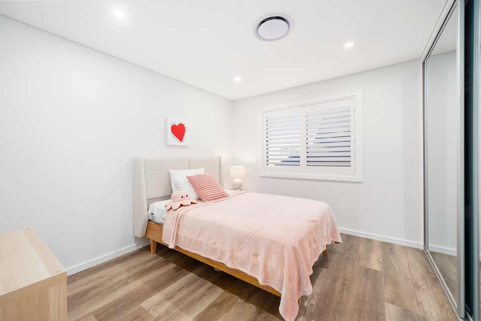 2 Asquith Street, Silverwater Sold by Richard Matthews Real Estate - image 10