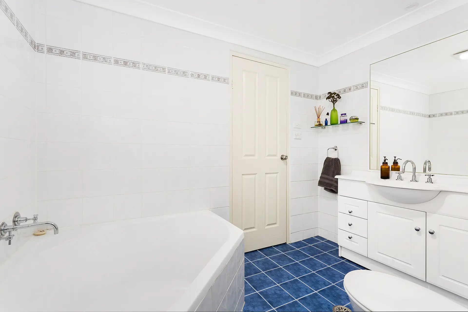 10/1-3 Byer Street, Enfield Sold by Richard Matthews Real Estate - image 3