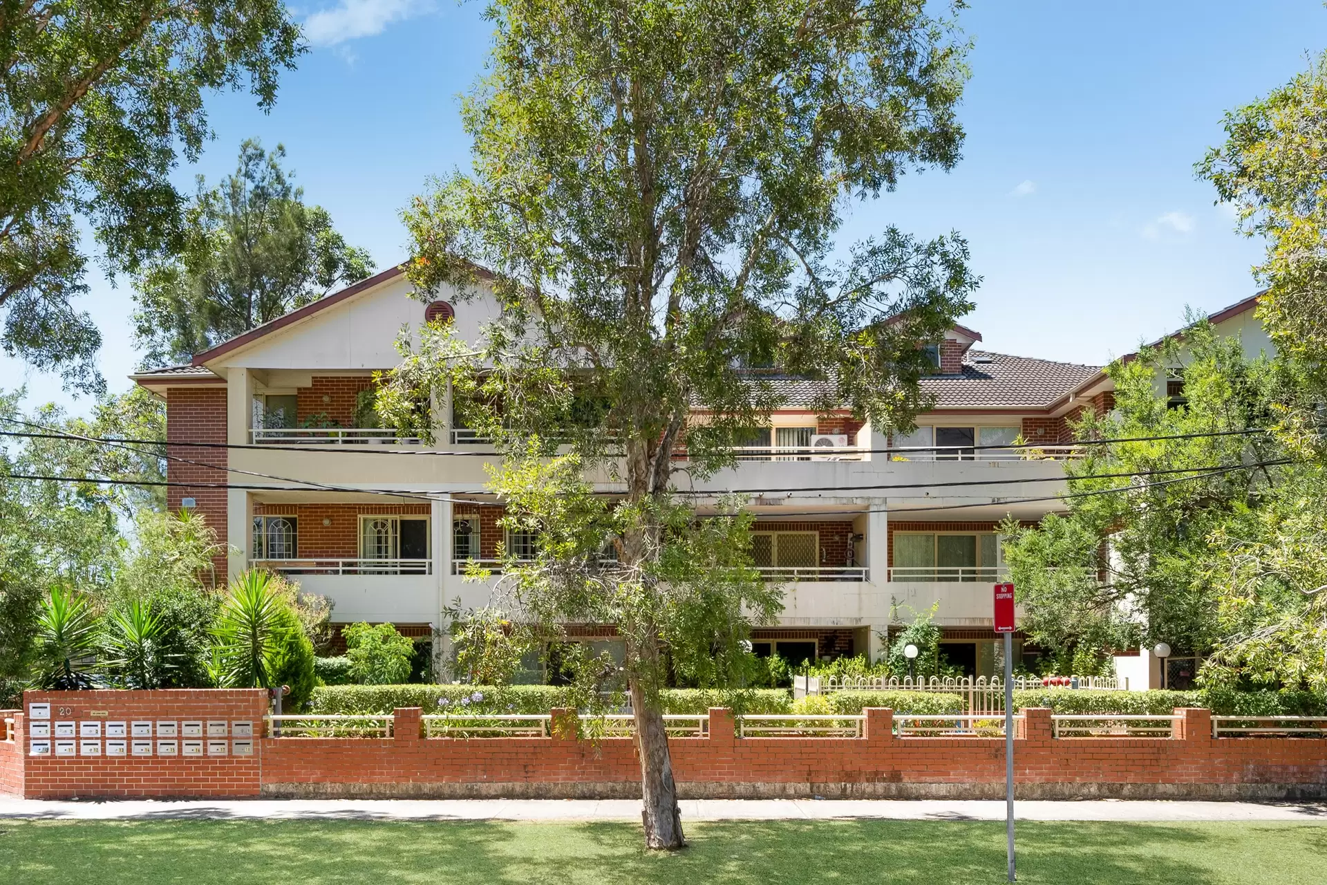12/20 Fitzgerald Crescent, Strathfield Sold by Richard Matthews Real Estate - image 6