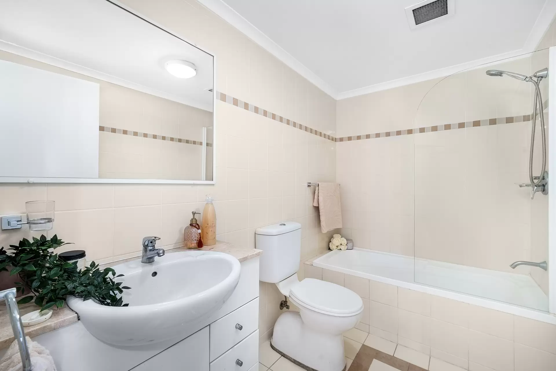 75/14-16 Station Street, Homebush Sold by Richard Matthews Real Estate - image 5