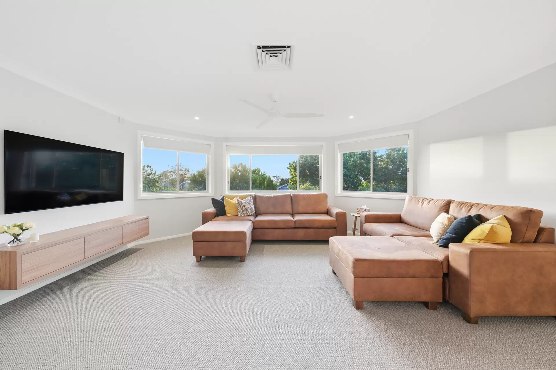 22 Hodgson Crescent, Baulkham Hills Sold by Richard Matthews Real Estate - image 14
