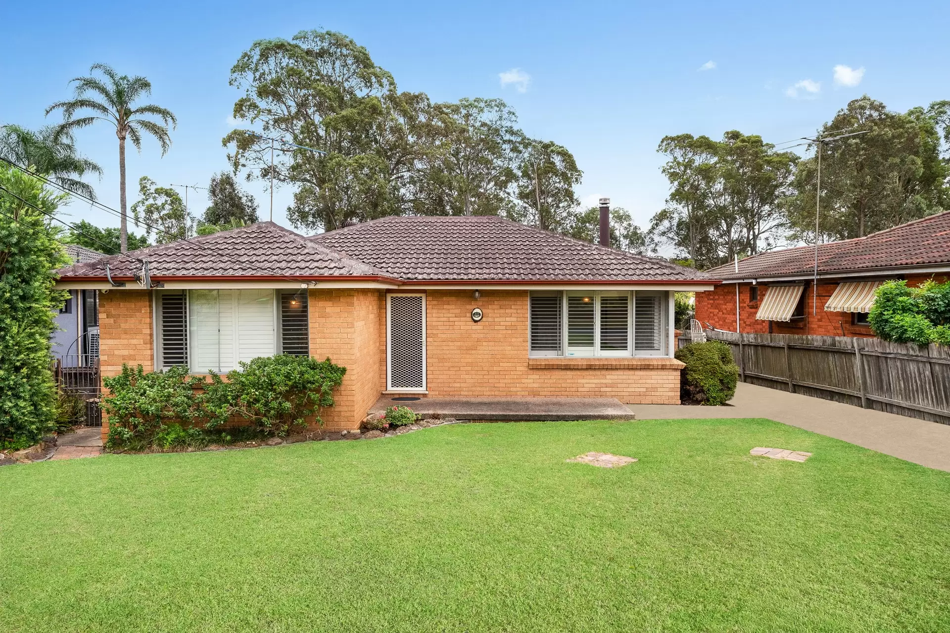 42 Oak Drive, Georges Hall Sold by Richard Matthews Real Estate - image 1