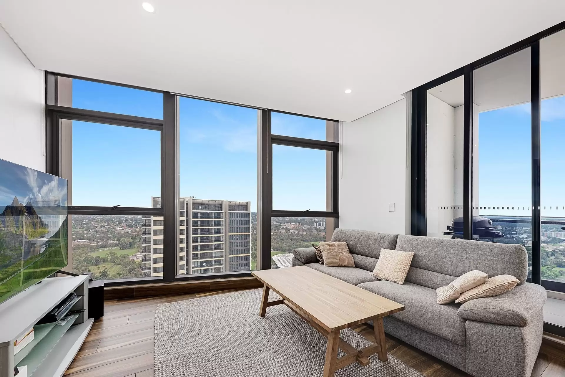 5201/330 Church Street, Parramatta For Sale by Richard Matthews Real Estate - image 2
