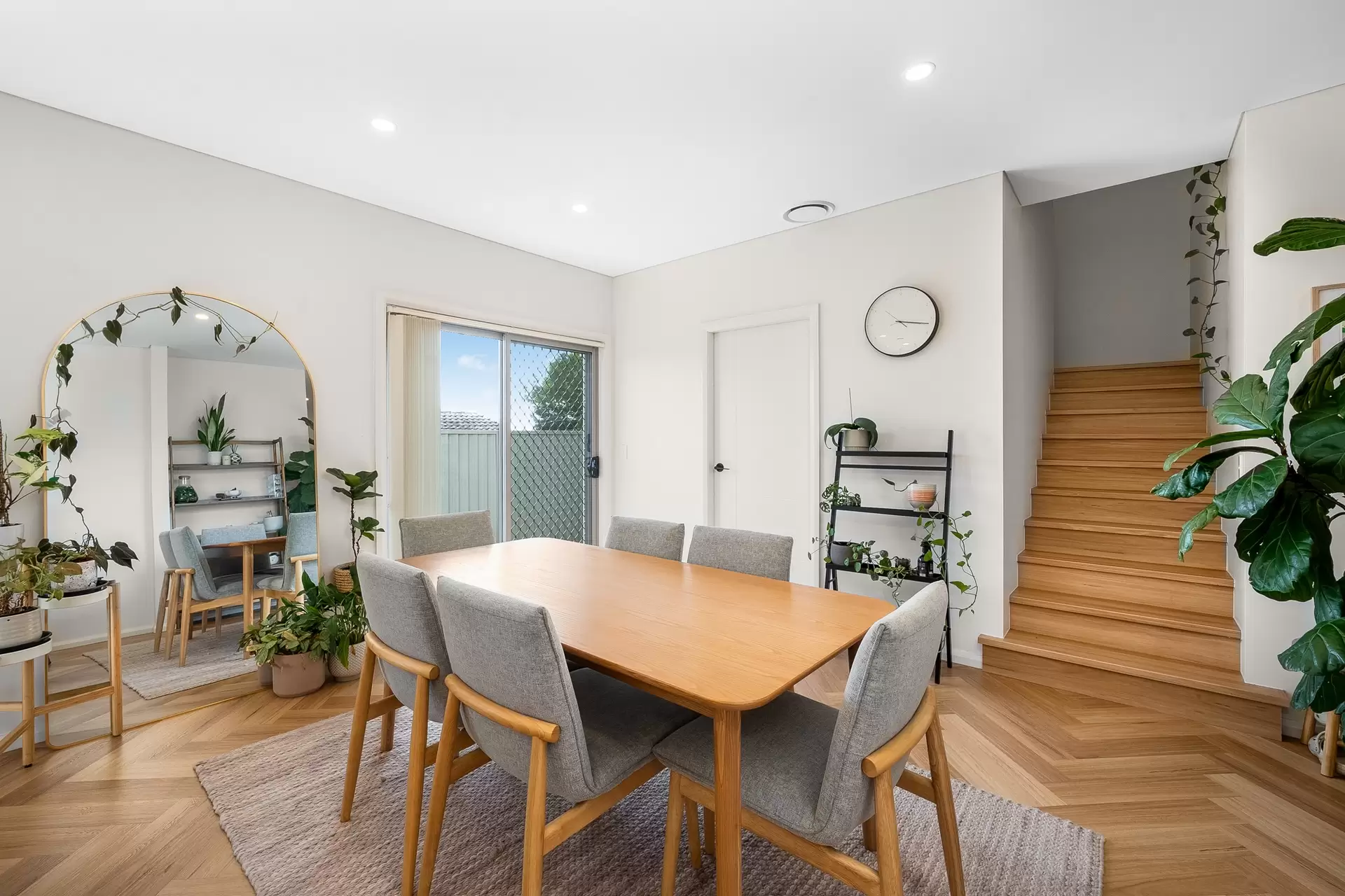 2/64 Junction Road, Moorebank Sold by Richard Matthews Real Estate - image 4