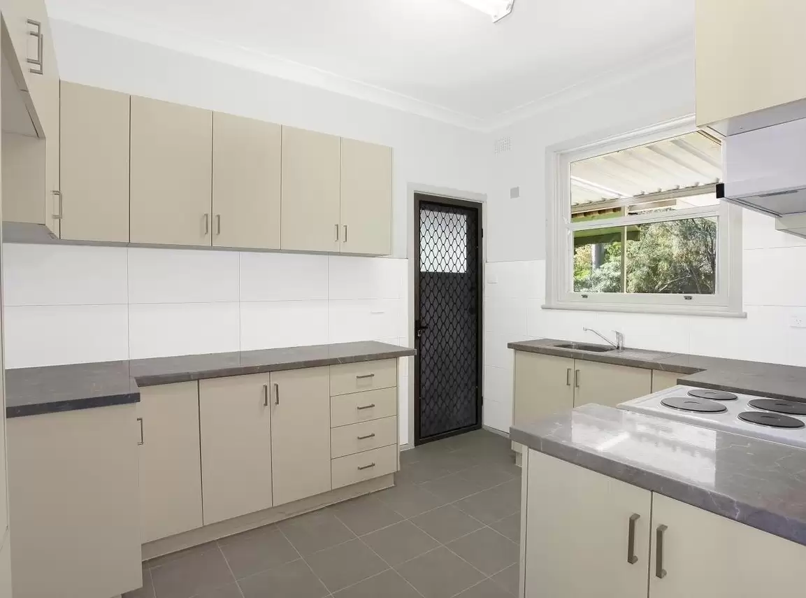 5 Rembrandt Drive, Baulkham Hills Sold by Richard Matthews Real Estate - image 5