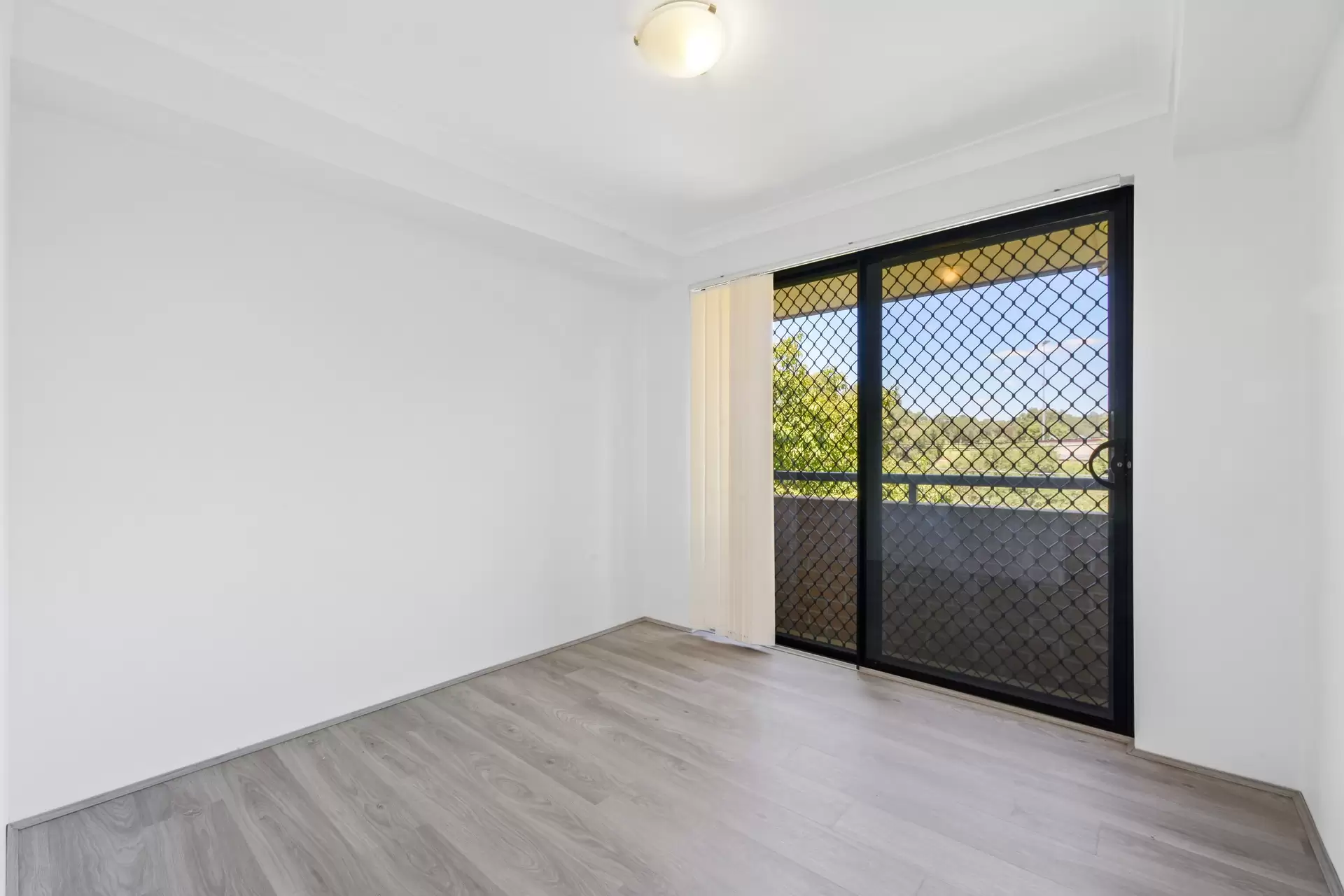 3/50-54 Henley Road, Homebush West Leased by Richard Matthews Real Estate - image 5