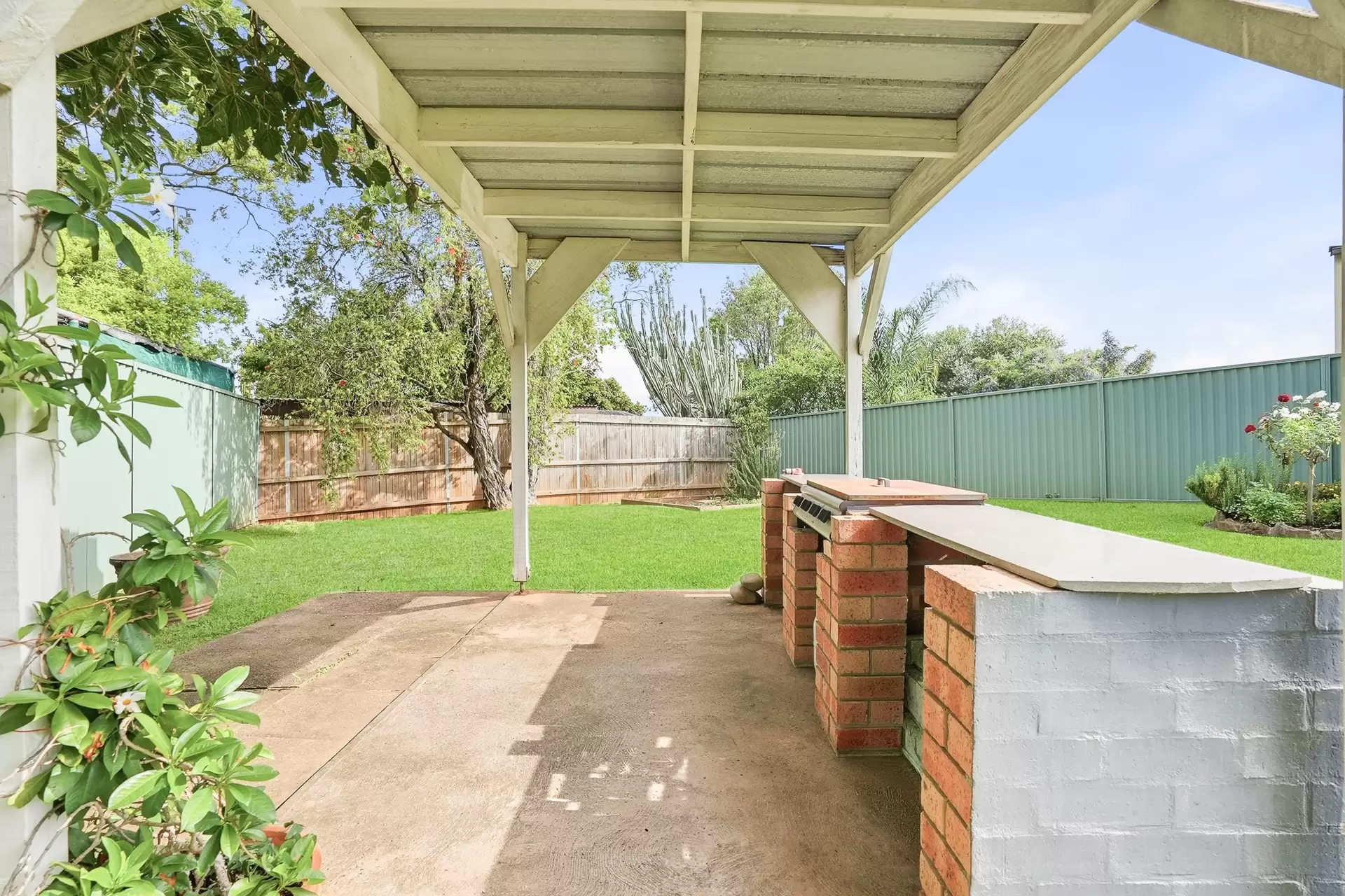 6 Derwent Parade, Blacktown Sold by Richard Matthews Real Estate - image 9
