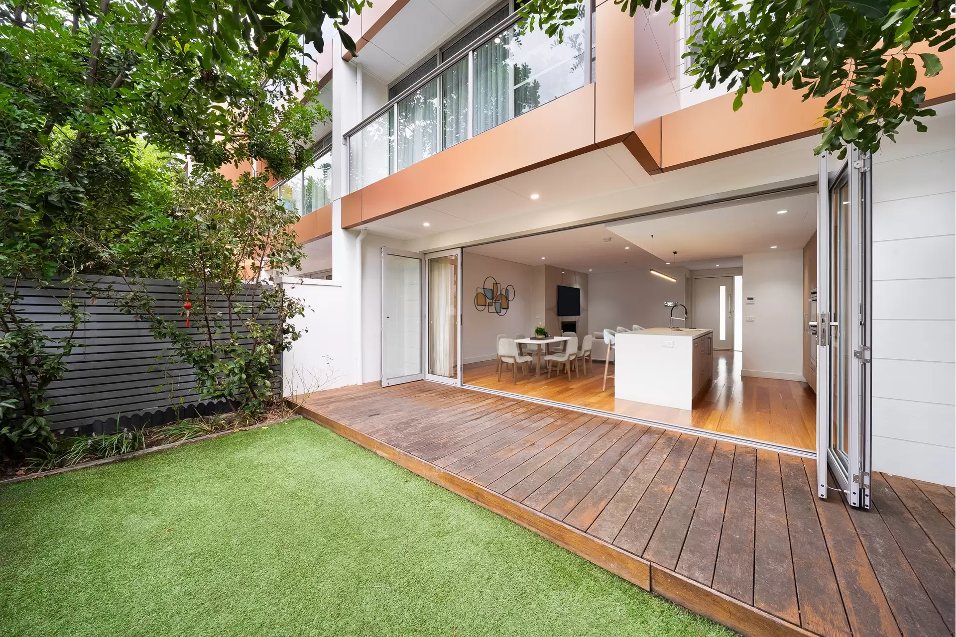 47 Fairway Circuit, Strathfield Sold by Richard Matthews Real Estate - image 1