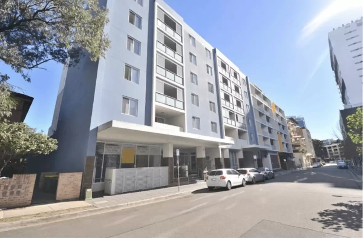 2/21-23 Cowper Street, Parramatta Leased by Richard Matthews Real Estate - image 1