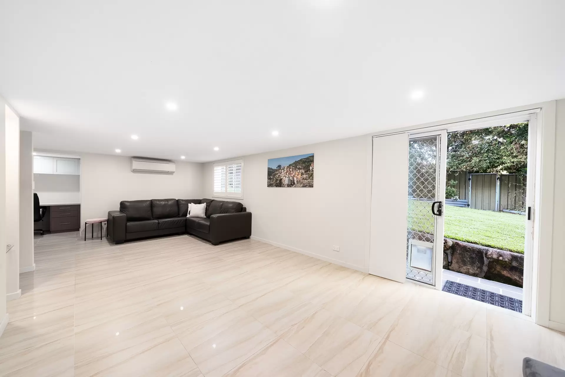 15 Landscape Street, Baulkham Hills Sold by Richard Matthews Real Estate - image 5
