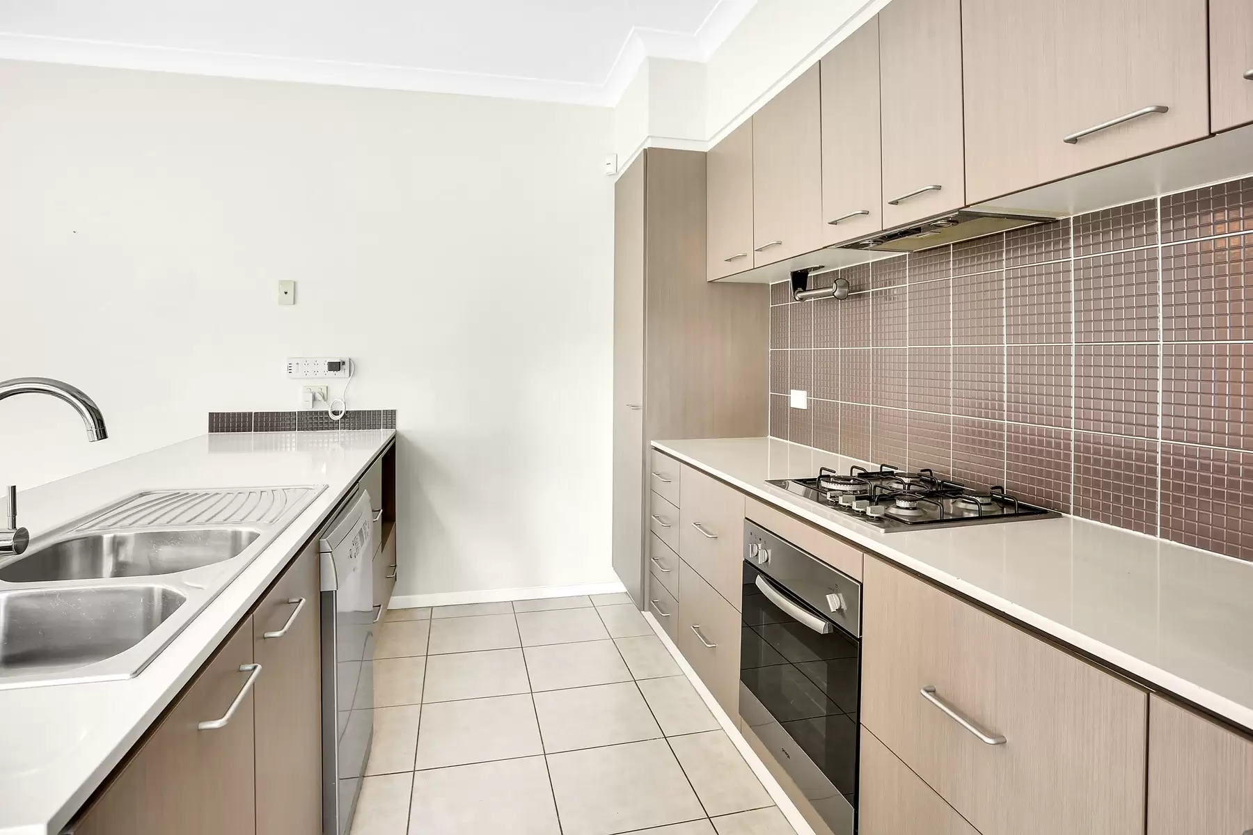 16 Portal Street, Kellyville Ridge Leased by Richard Matthews Real Estate - image 2