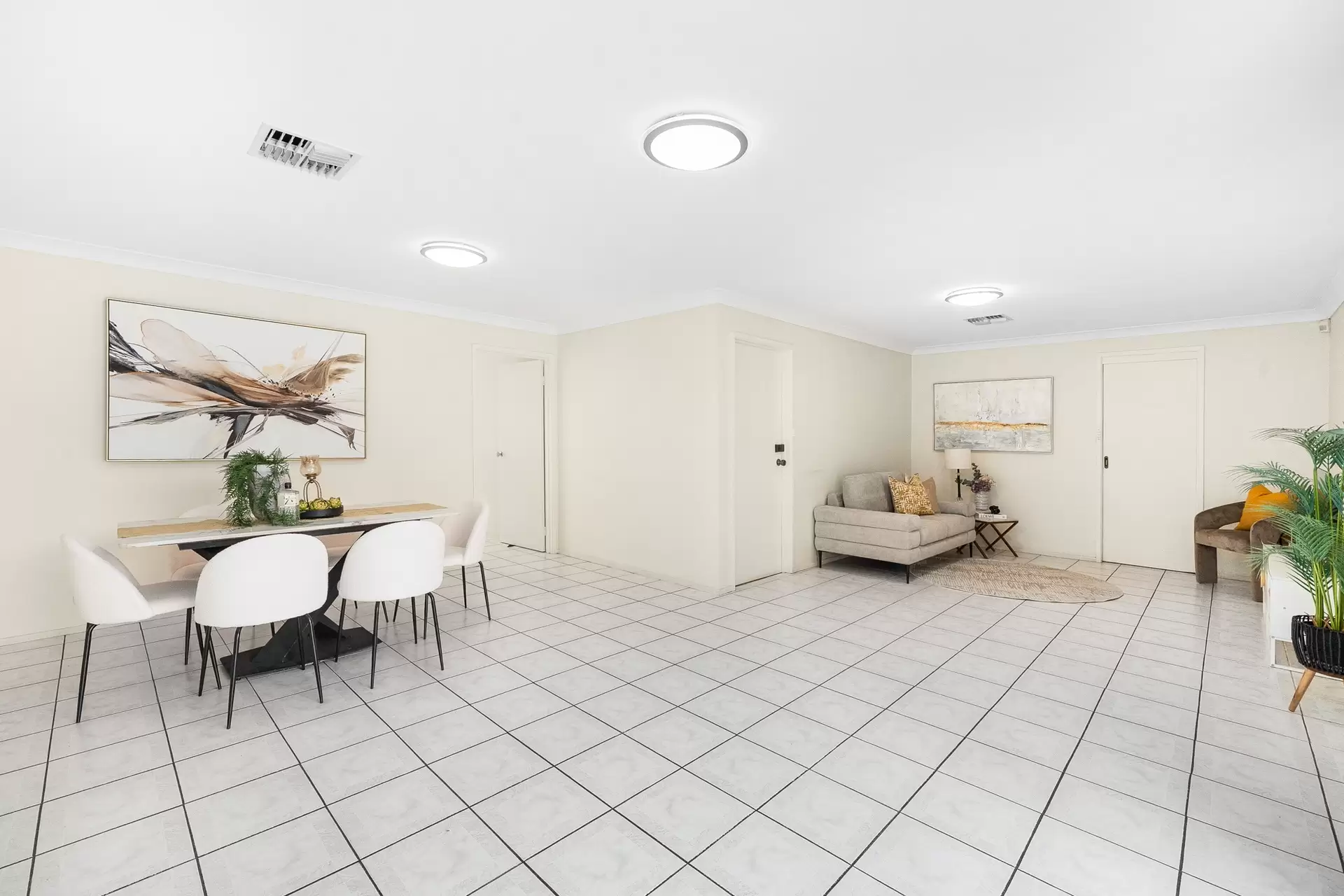 31 Yvonne Crescent, Bass Hill Sold by Richard Matthews Real Estate - image 5