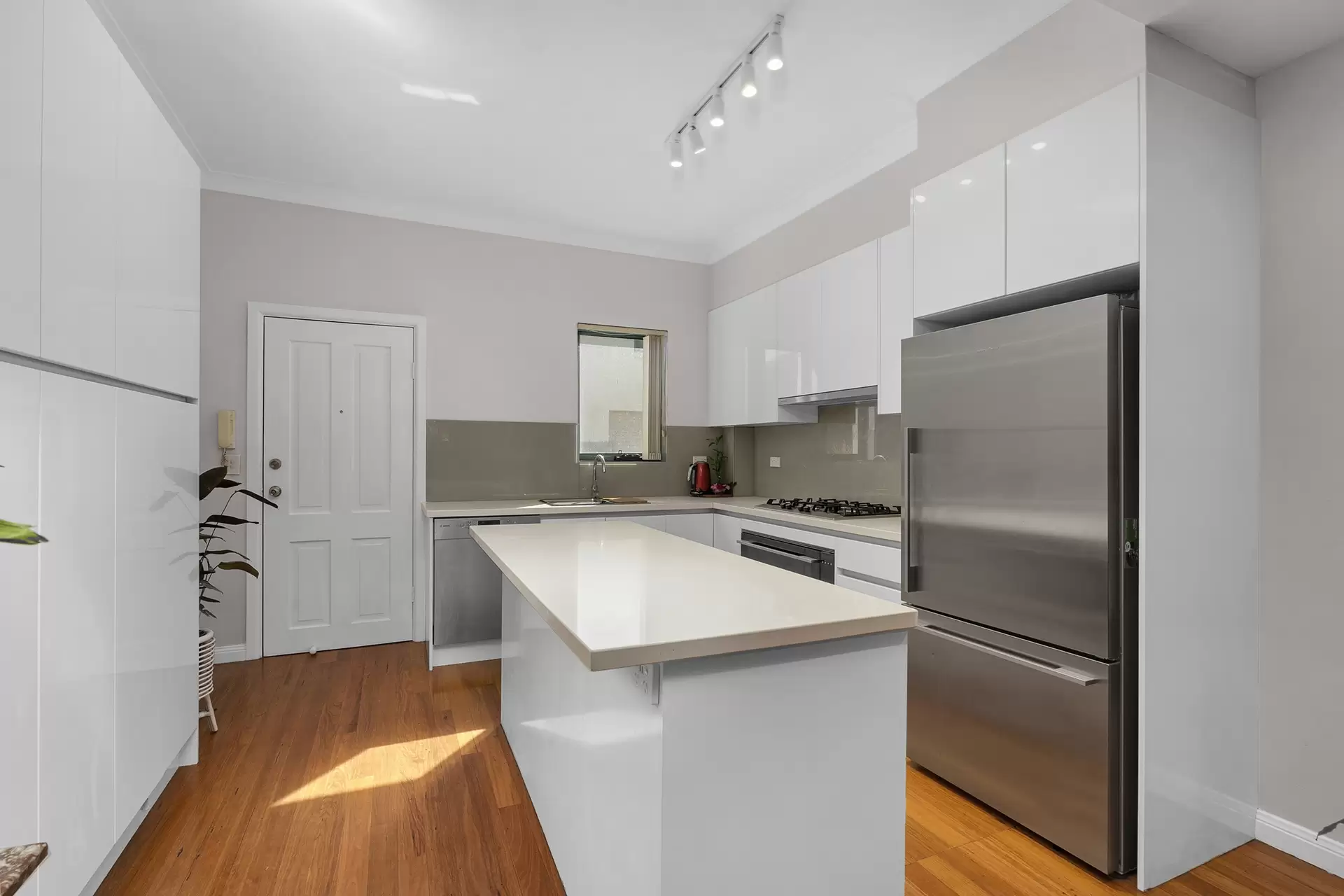 6/148 Dean Street, Strathfield South Leased by Richard Matthews Real Estate - image 3