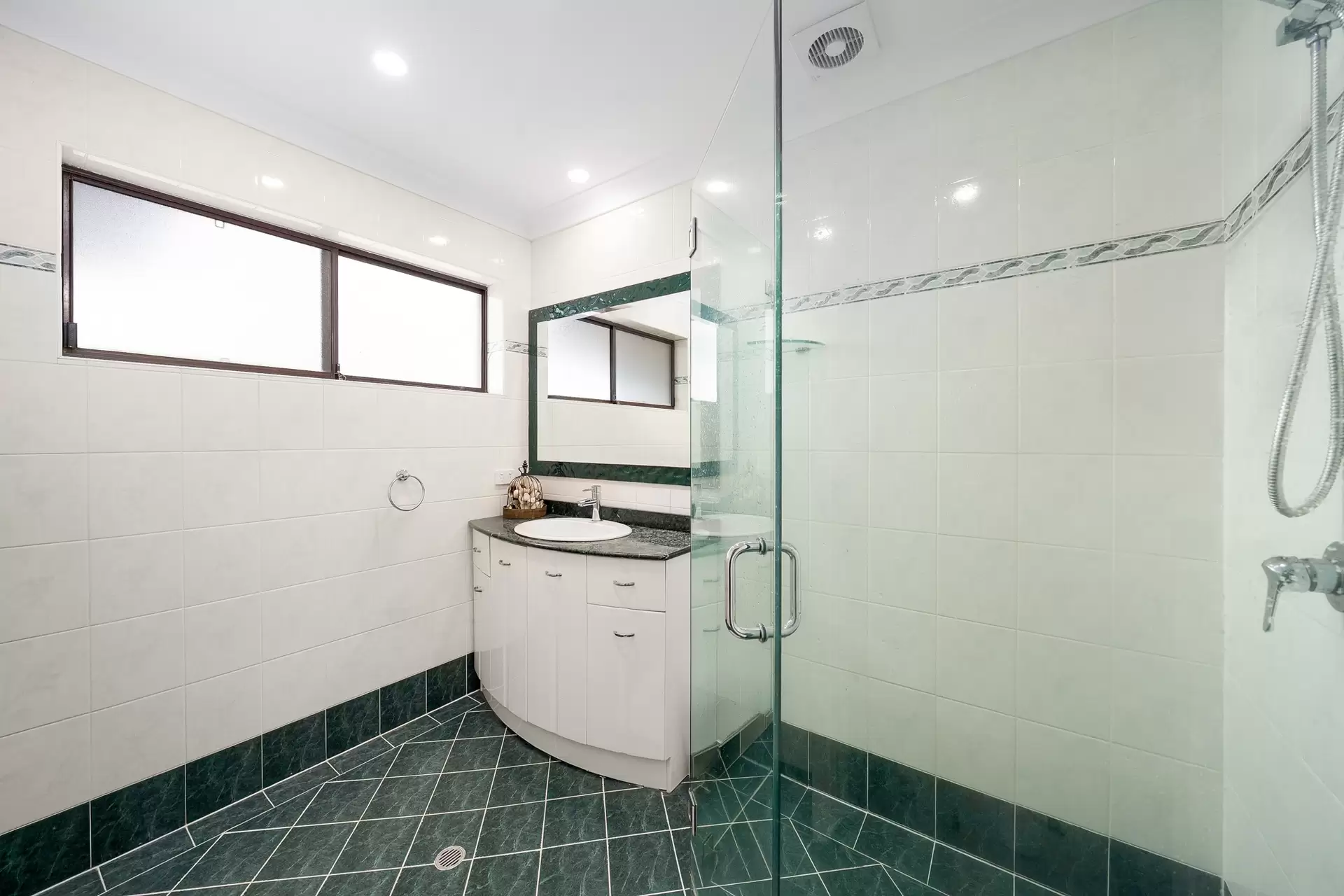 11 Saric Avenue, Georges Hall Sold by Richard Matthews Real Estate - image 7