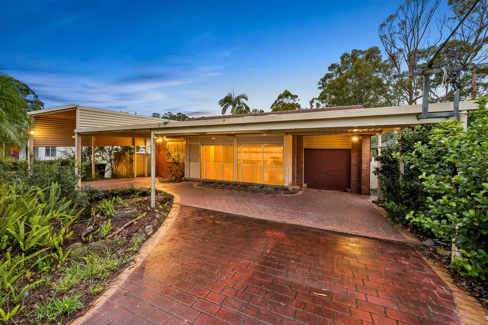 5 Athlone Street, Blacktown Sold by Richard Matthews Real Estate - image 1