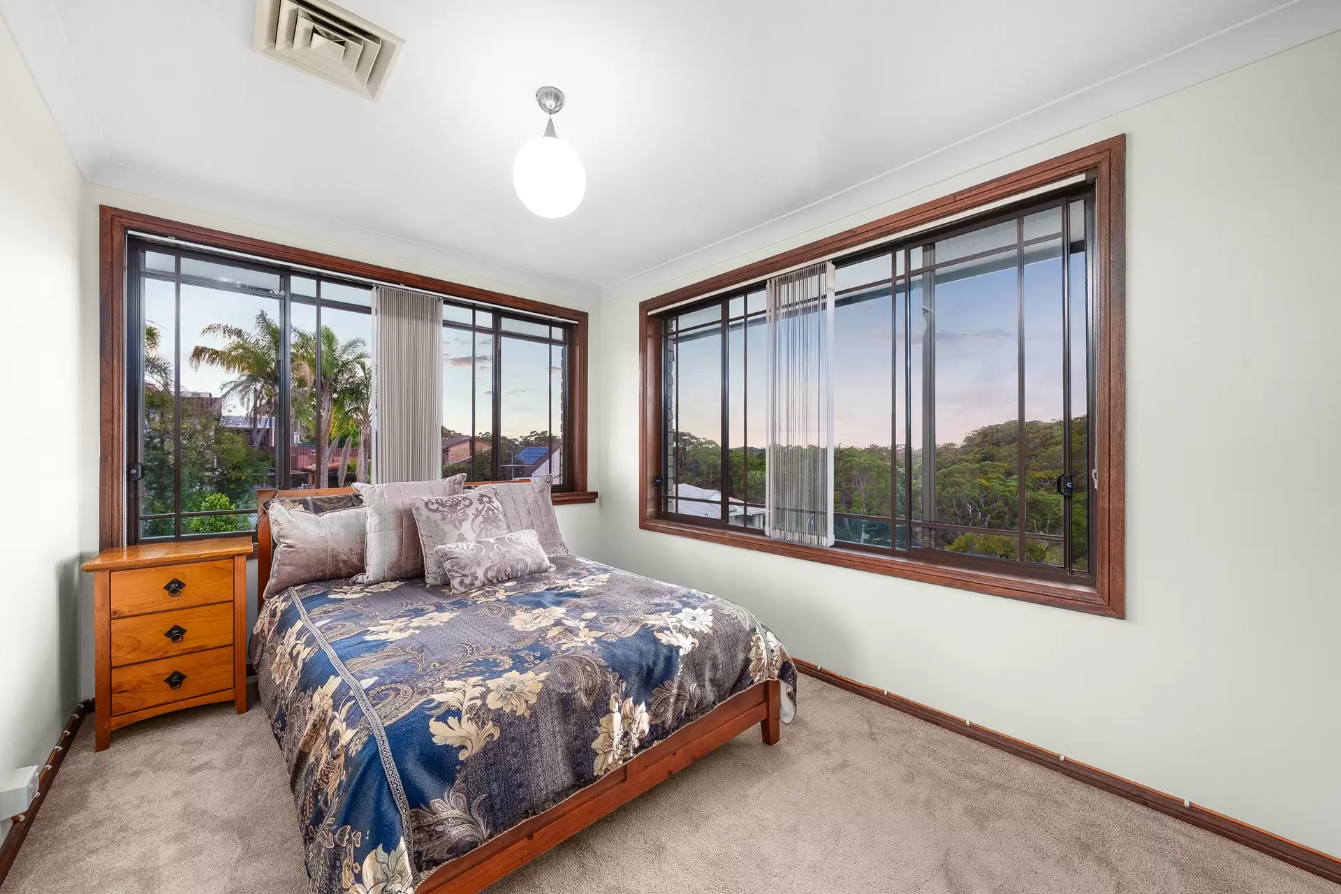 1 Page Avenue, Illawong For Sale by Richard Matthews Real Estate - image 9