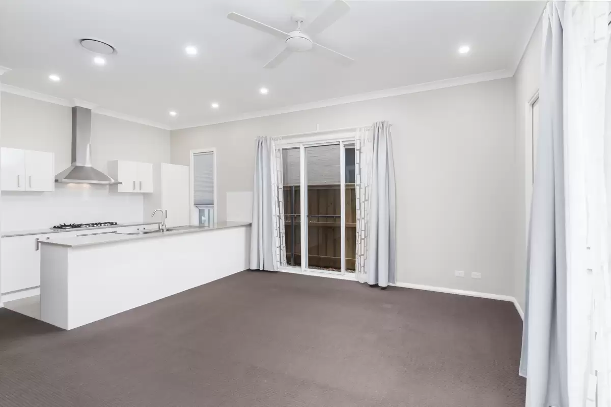 22 Peppin Street, Rouse Hill Leased by Richard Matthews Real Estate - image 2