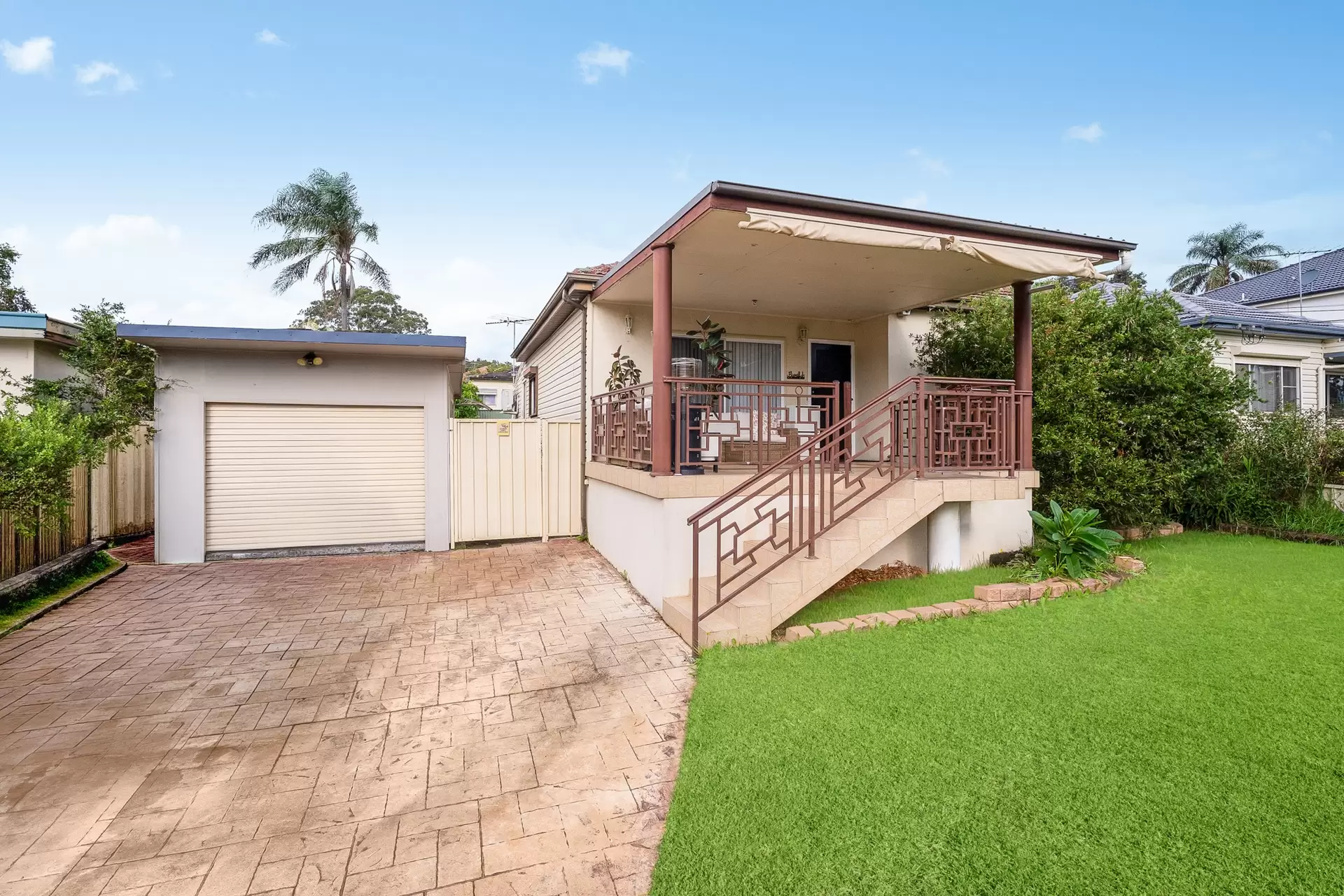 33 Larien Crescent, Birrong Sold by Richard Matthews Real Estate - image 1