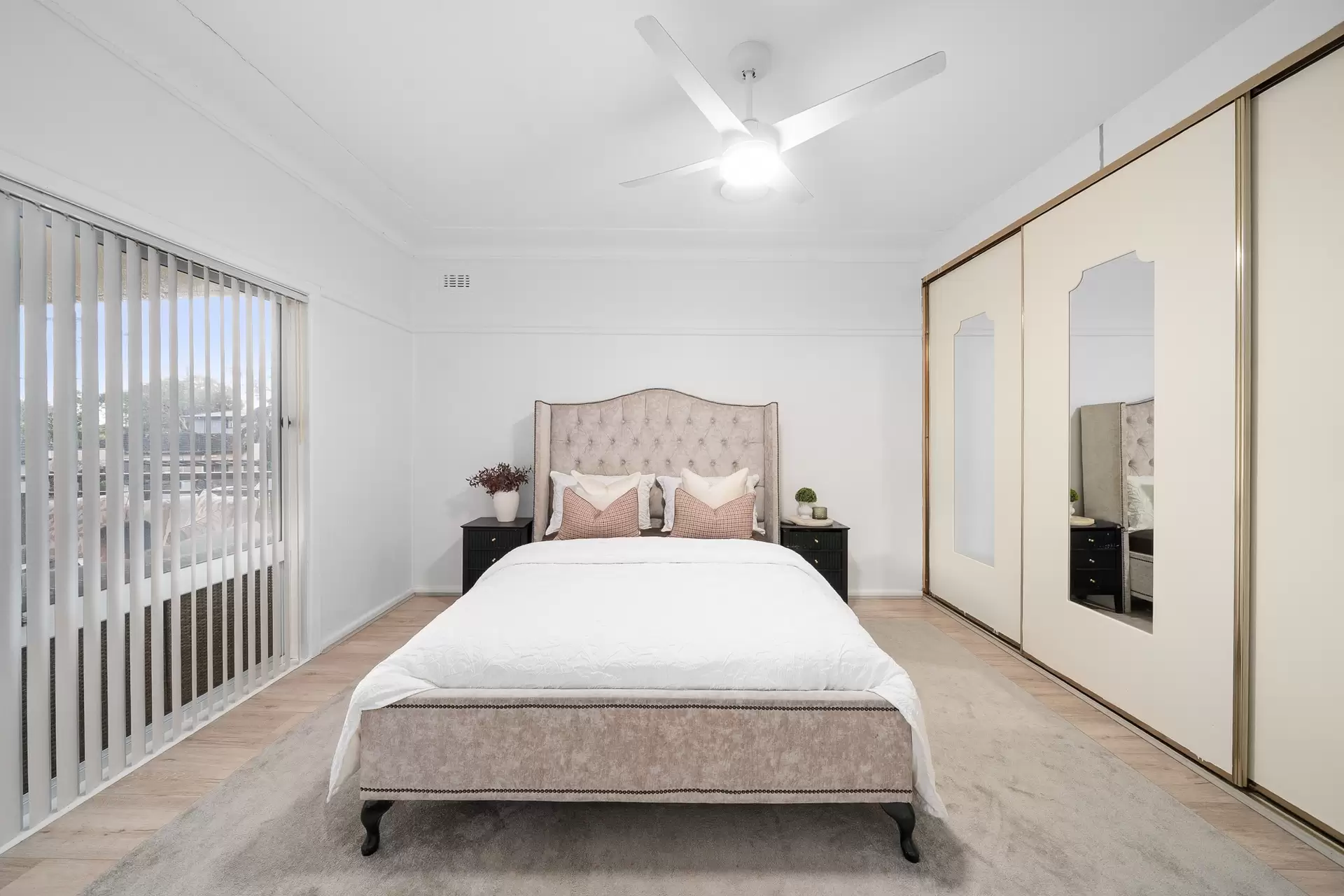 33 Larien Crescent, Birrong Sold by Richard Matthews Real Estate - image 4