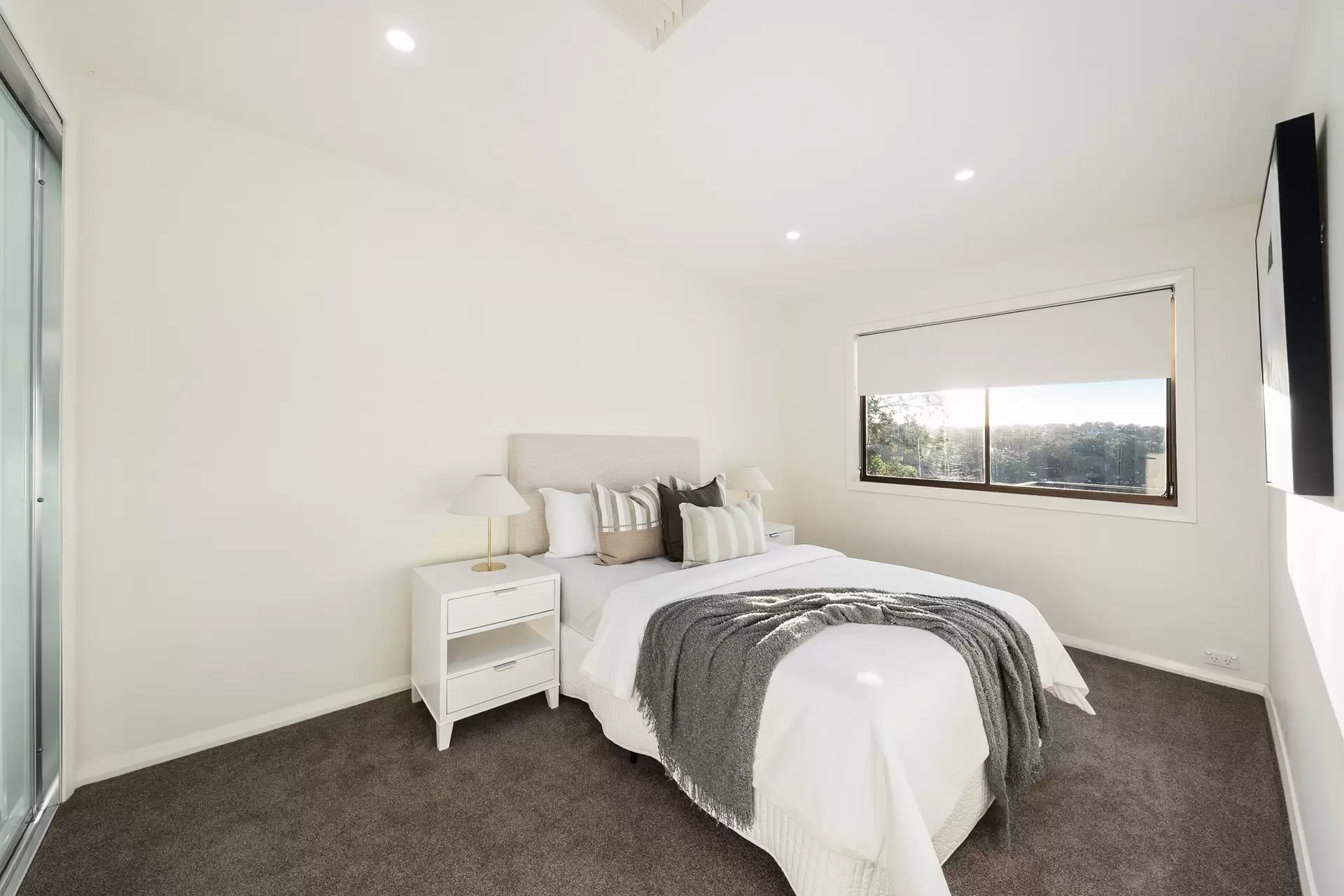 1 Fowler Road, Illawong Sold by Richard Matthews Real Estate - image 16