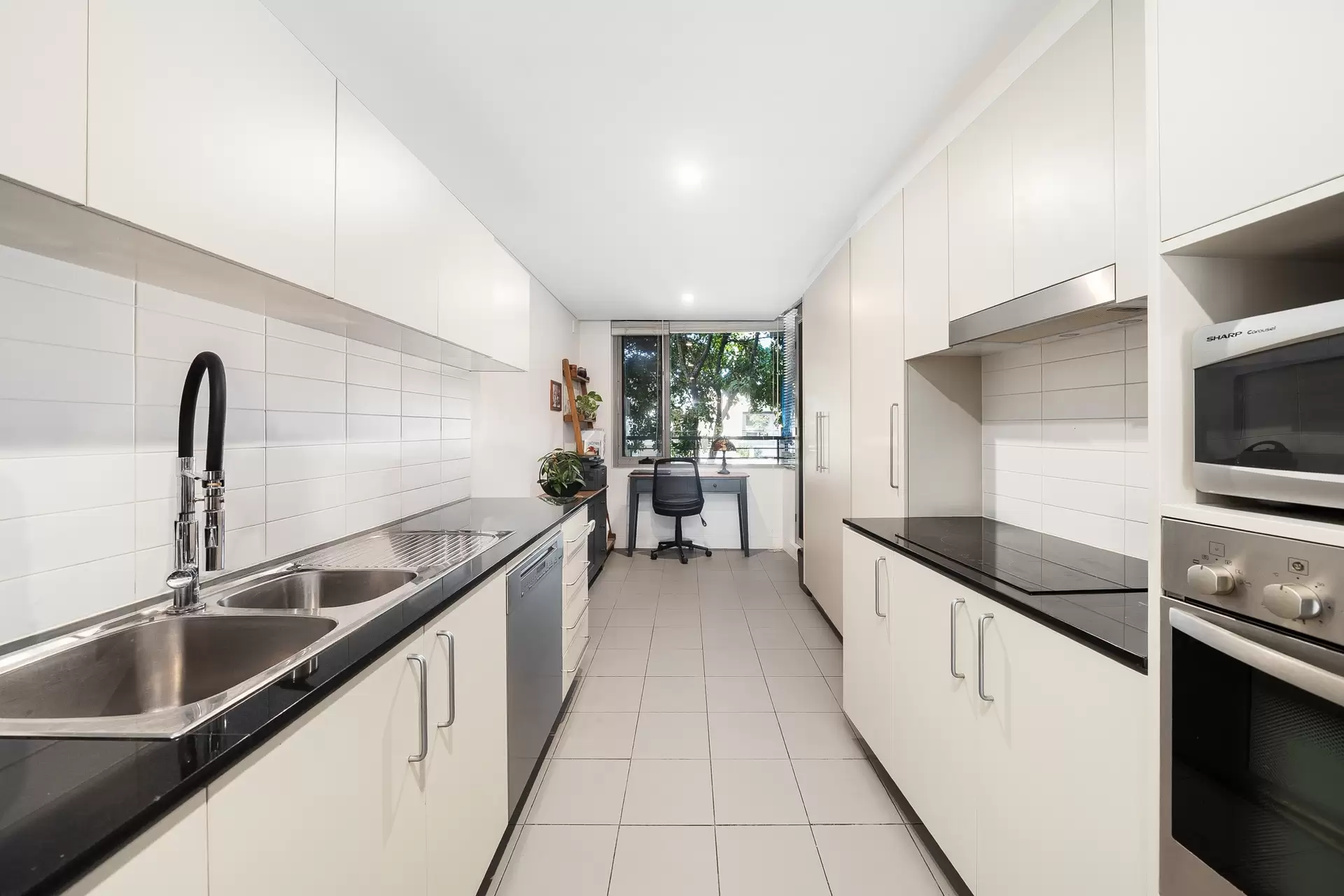 2/5 Sandpiper Crescent, Newington Sold by Richard Matthews Real Estate - image 4