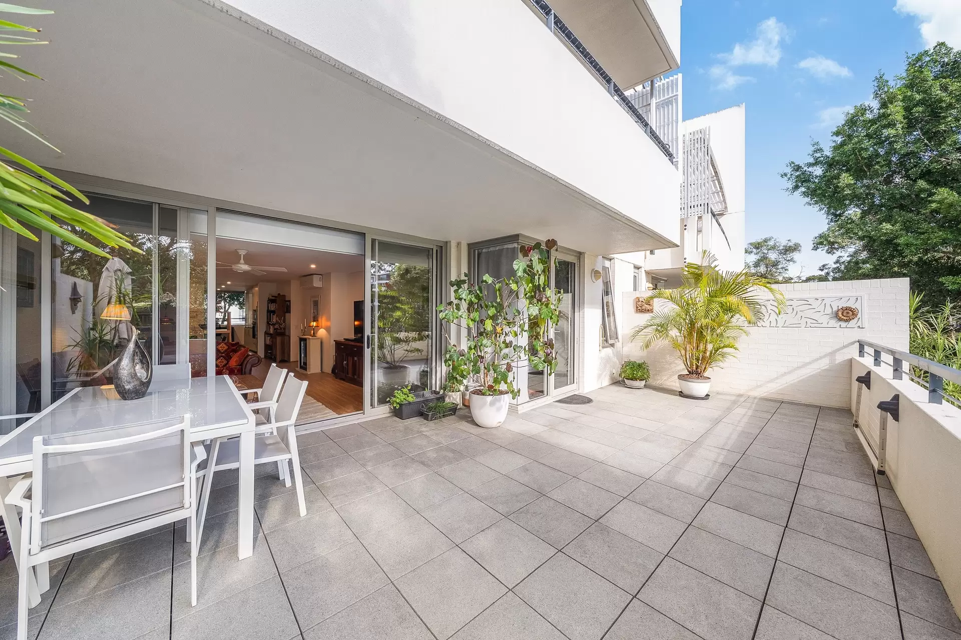 2/5 Sandpiper Crescent, Newington Sold by Richard Matthews Real Estate - image 1
