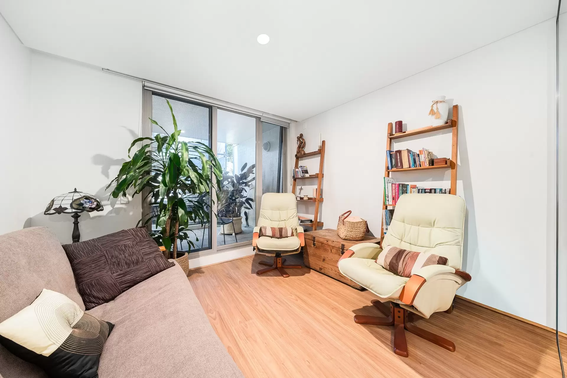 2/5 Sandpiper Crescent, Newington Sold by Richard Matthews Real Estate - image 8
