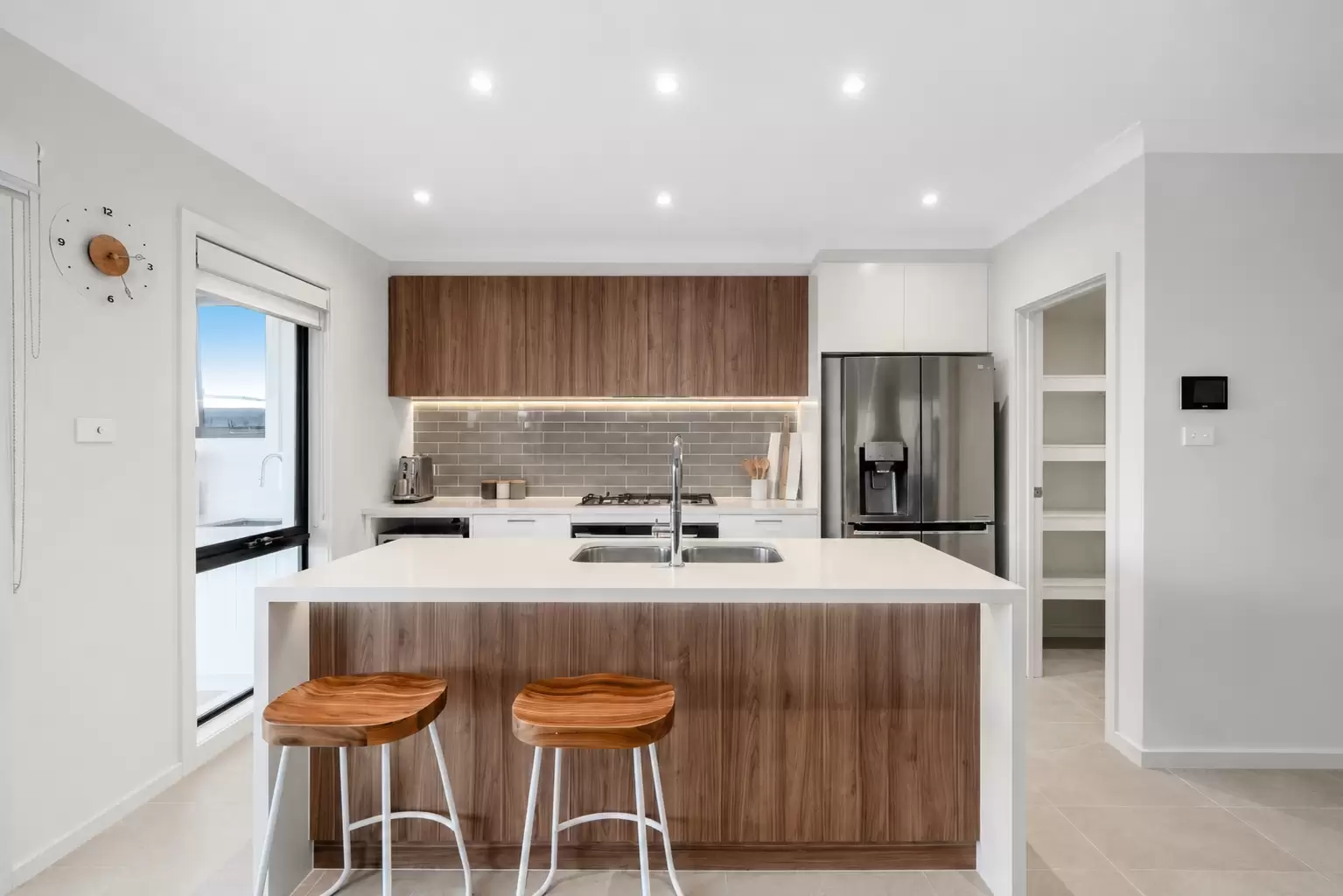 50 Spinnaker Drive, Moorebank Sold by Richard Matthews Real Estate - image 3