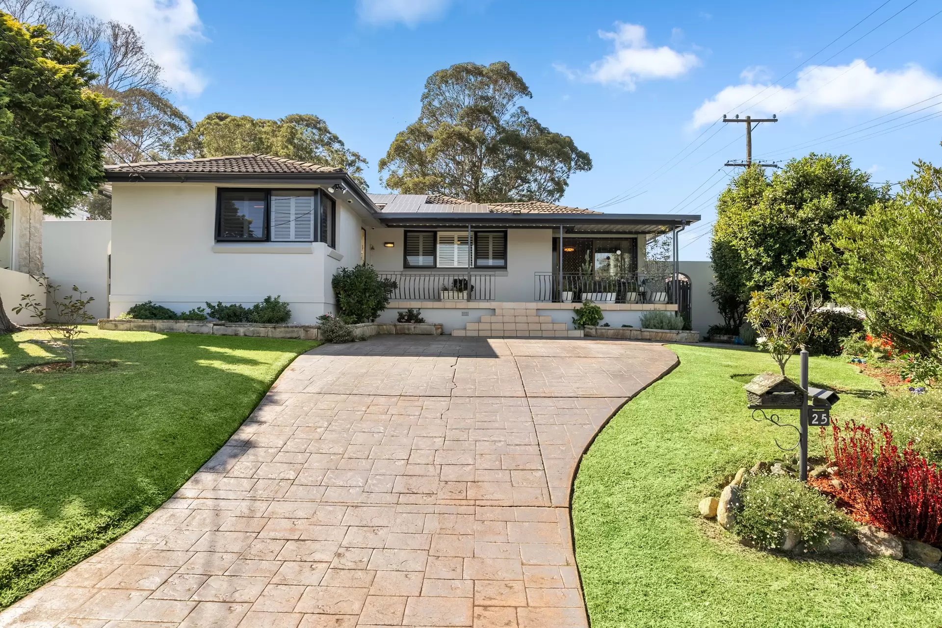 25 Lurnea Avenue, Georges Hall Sold by Richard Matthews Real Estate - image 1