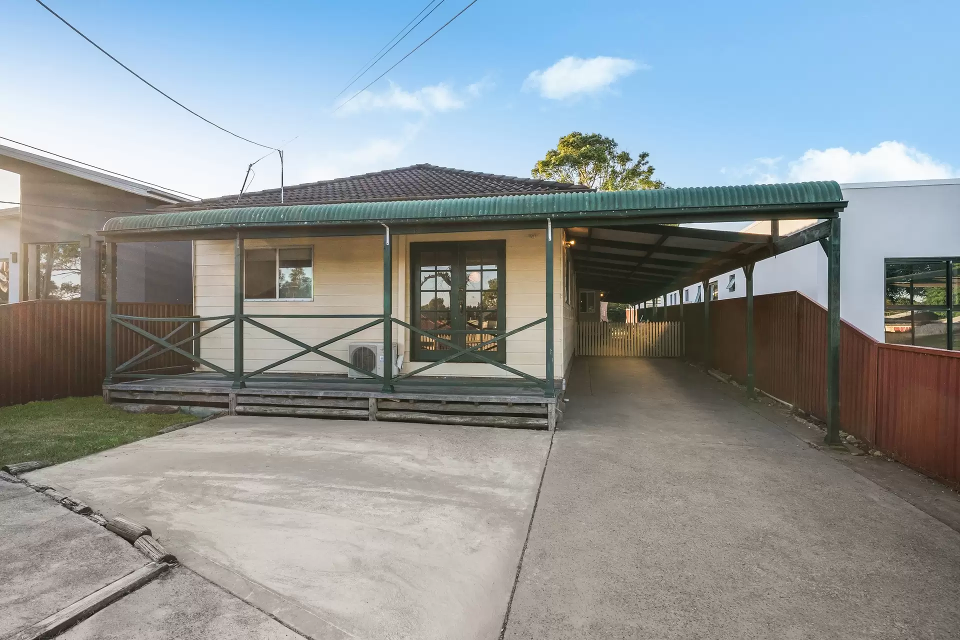 42 Endeavour Road, Georges Hall Sold by Richard Matthews Real Estate - image 3