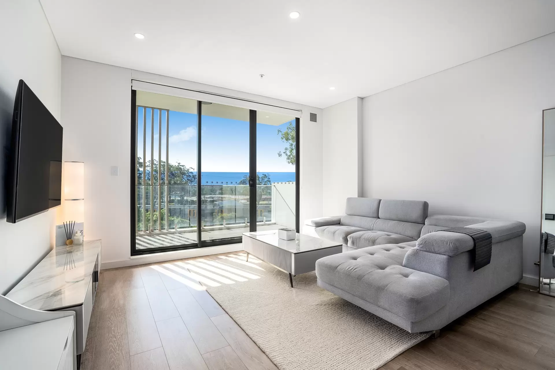 209/8A Allawah Street, Blacktown Sold by Richard Matthews Real Estate - image 2