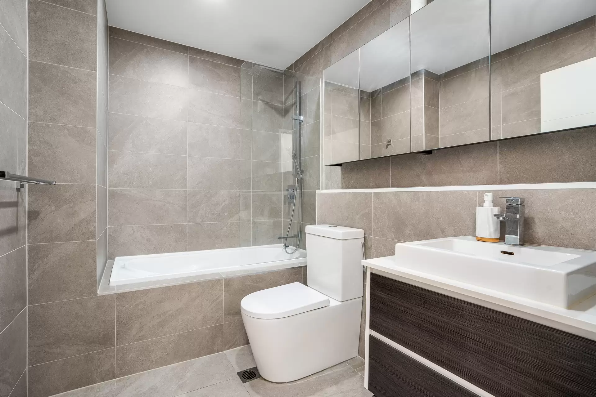 209/8A Allawah Street, Blacktown Sold by Richard Matthews Real Estate - image 5
