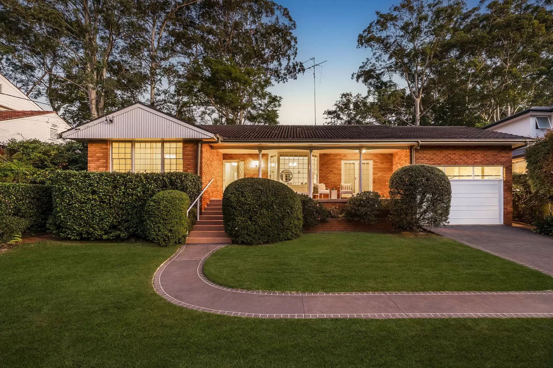 23 Finlay Avenue, Beecroft Sold by Richard Matthews Real Estate - image 1