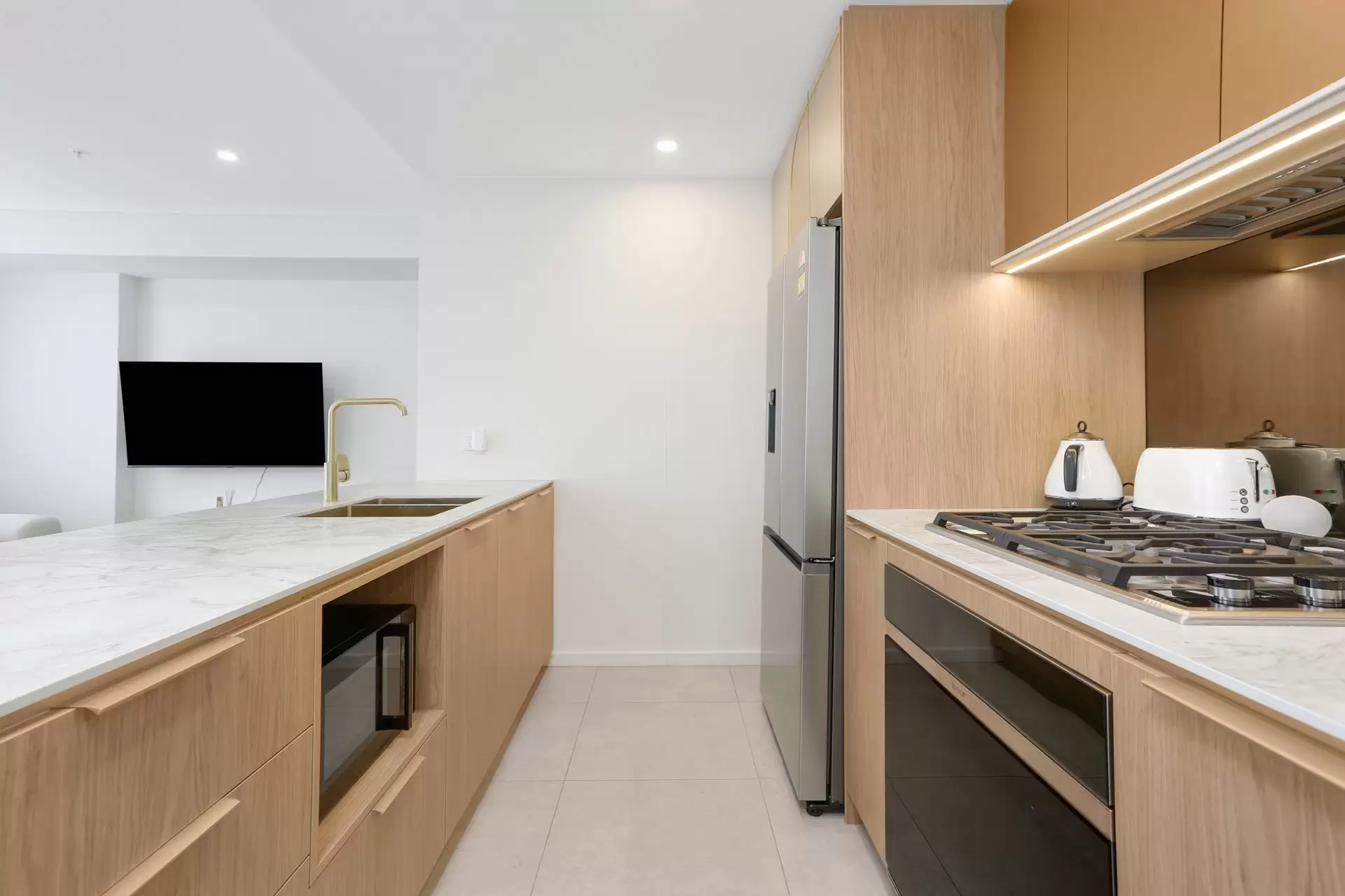 A110/8 & 18  Garthowen Crescent, Castle Hill Leased by Richard Matthews Real Estate - image 3