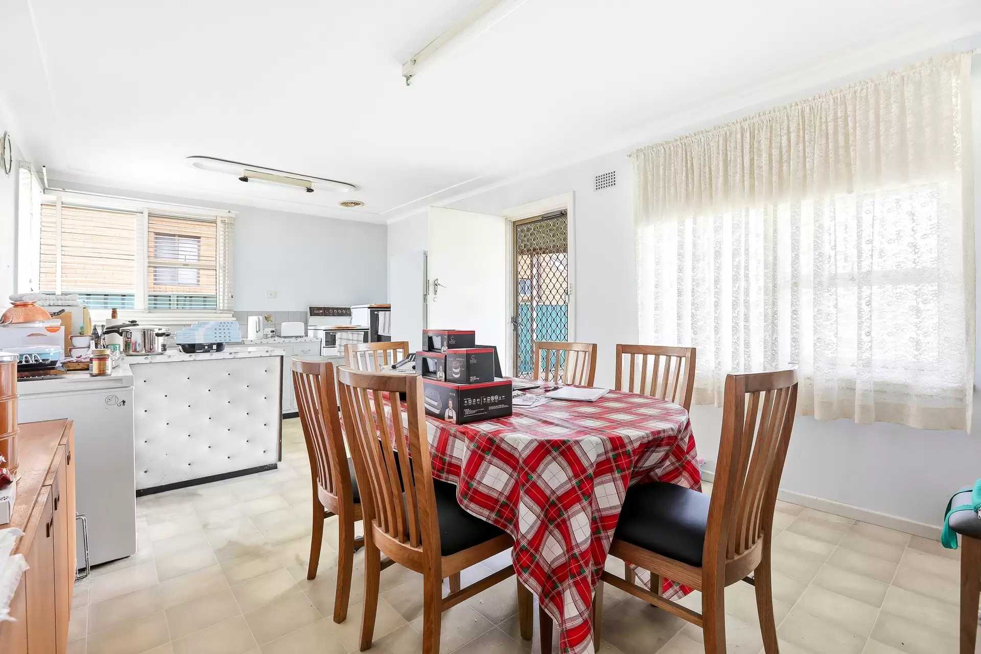 8 Iona Street, Blacktown Sold by Richard Matthews Real Estate - image 4