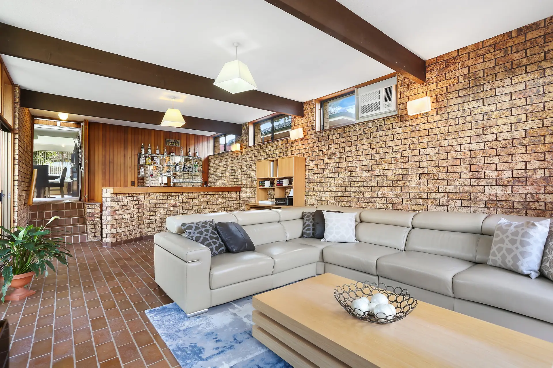18 Universal Avenue, Georges Hall Sold by Richard Matthews Real Estate - image 2