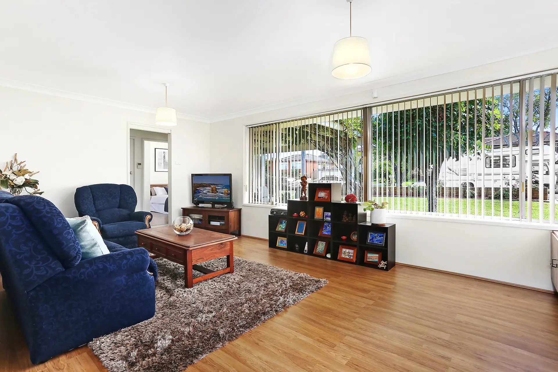 18 Universal Avenue, Georges Hall Sold by Richard Matthews Real Estate - image 4