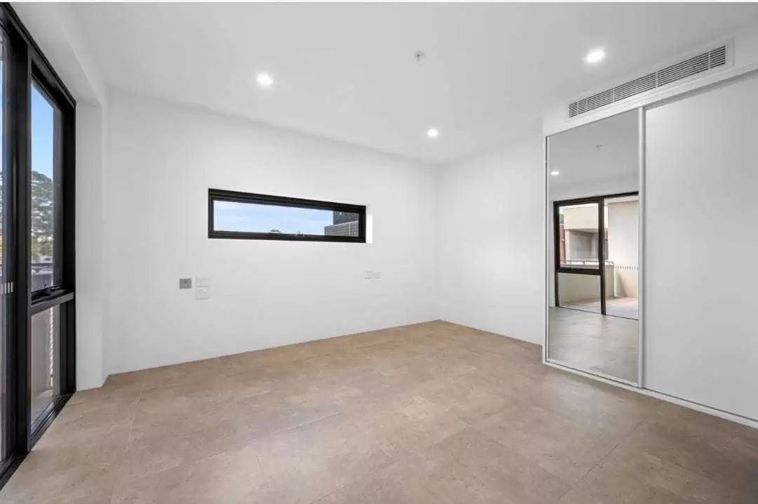2/38 Georges Crescent, Georges Hall Leased by Richard Matthews Real Estate - image 2
