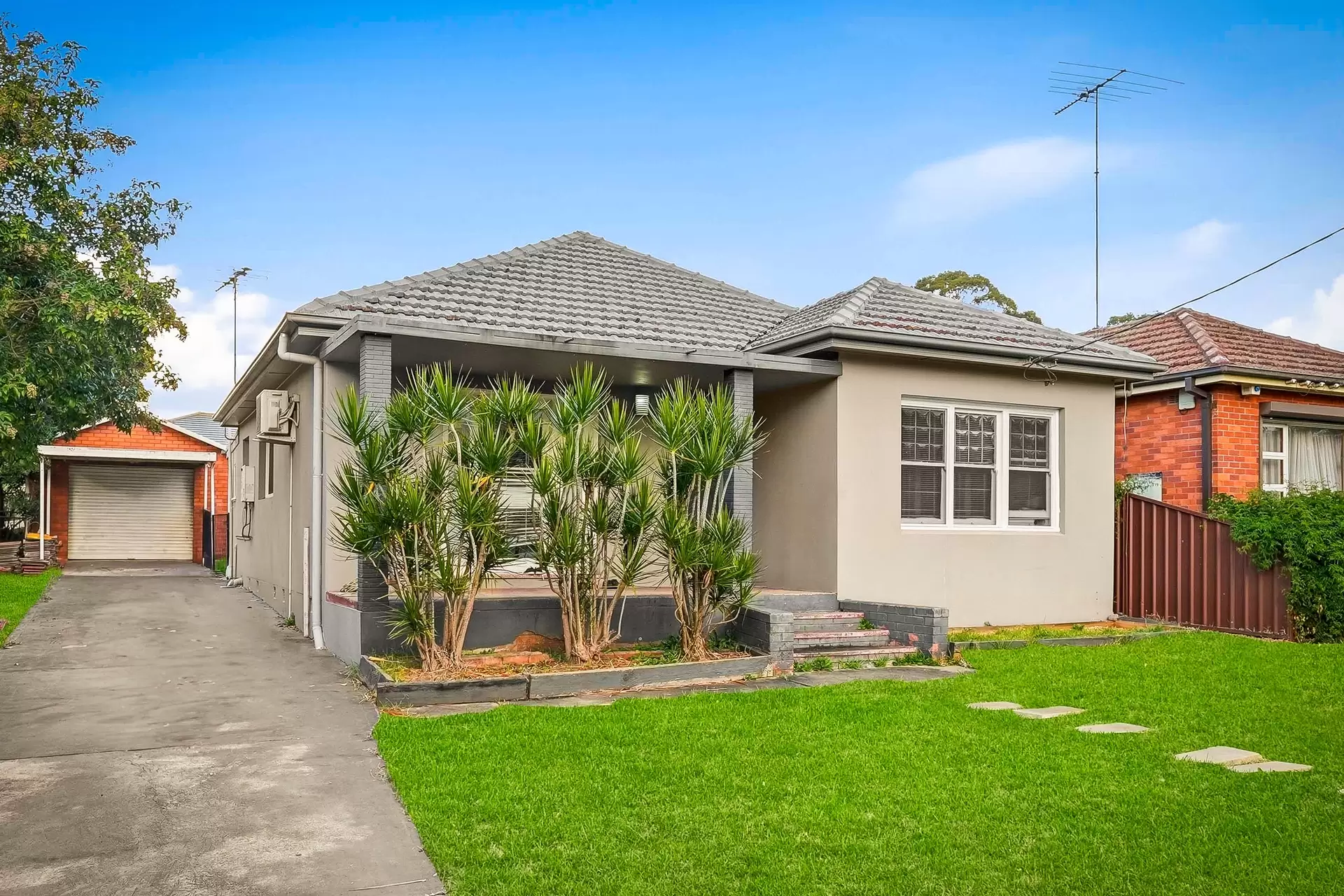 27  Bimbil Street, Blacktown Sold by Richard Matthews Real Estate - image 1
