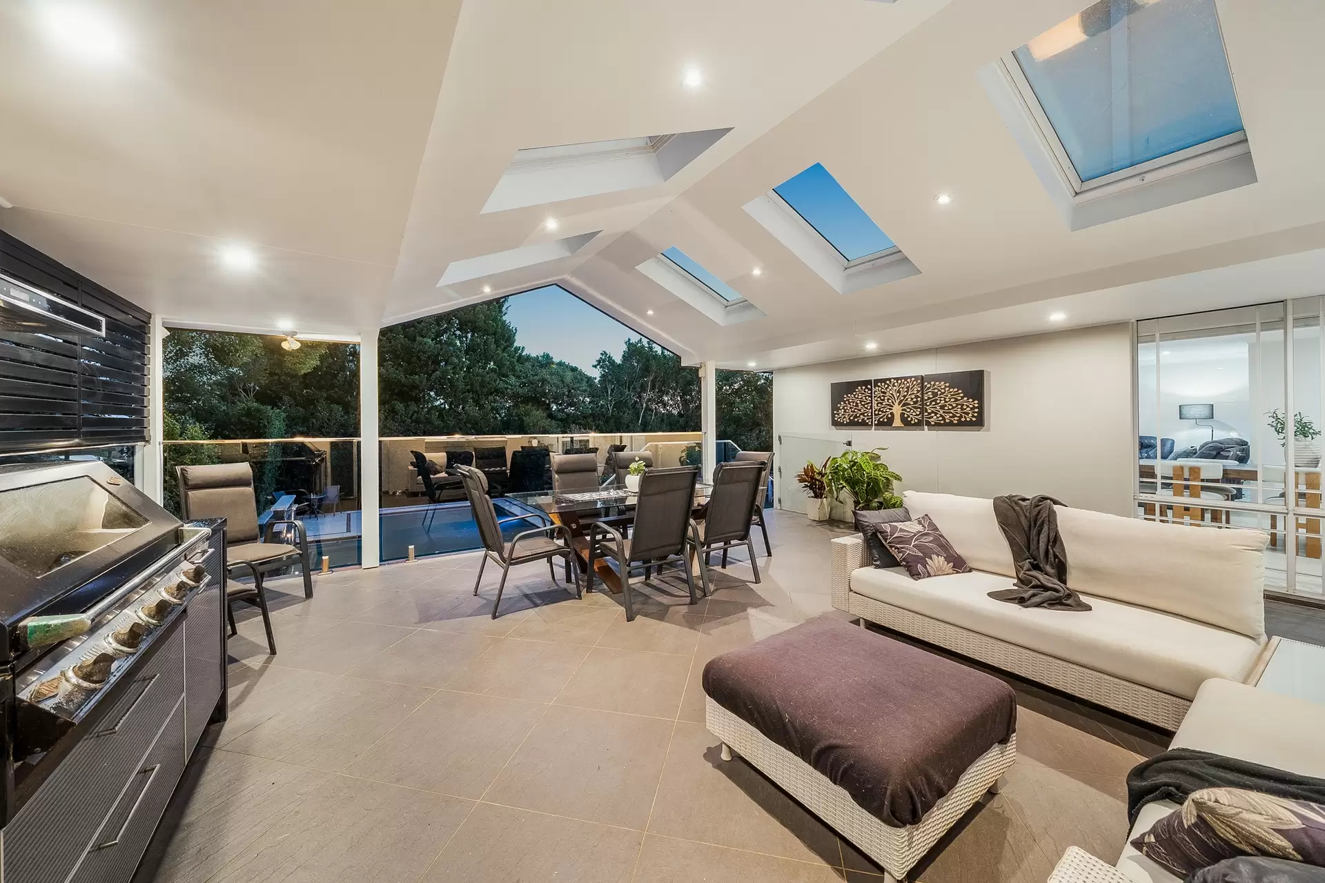 12 Gabrielle Avenue, Baulkham Hills Sold by Richard Matthews Real Estate - image 2